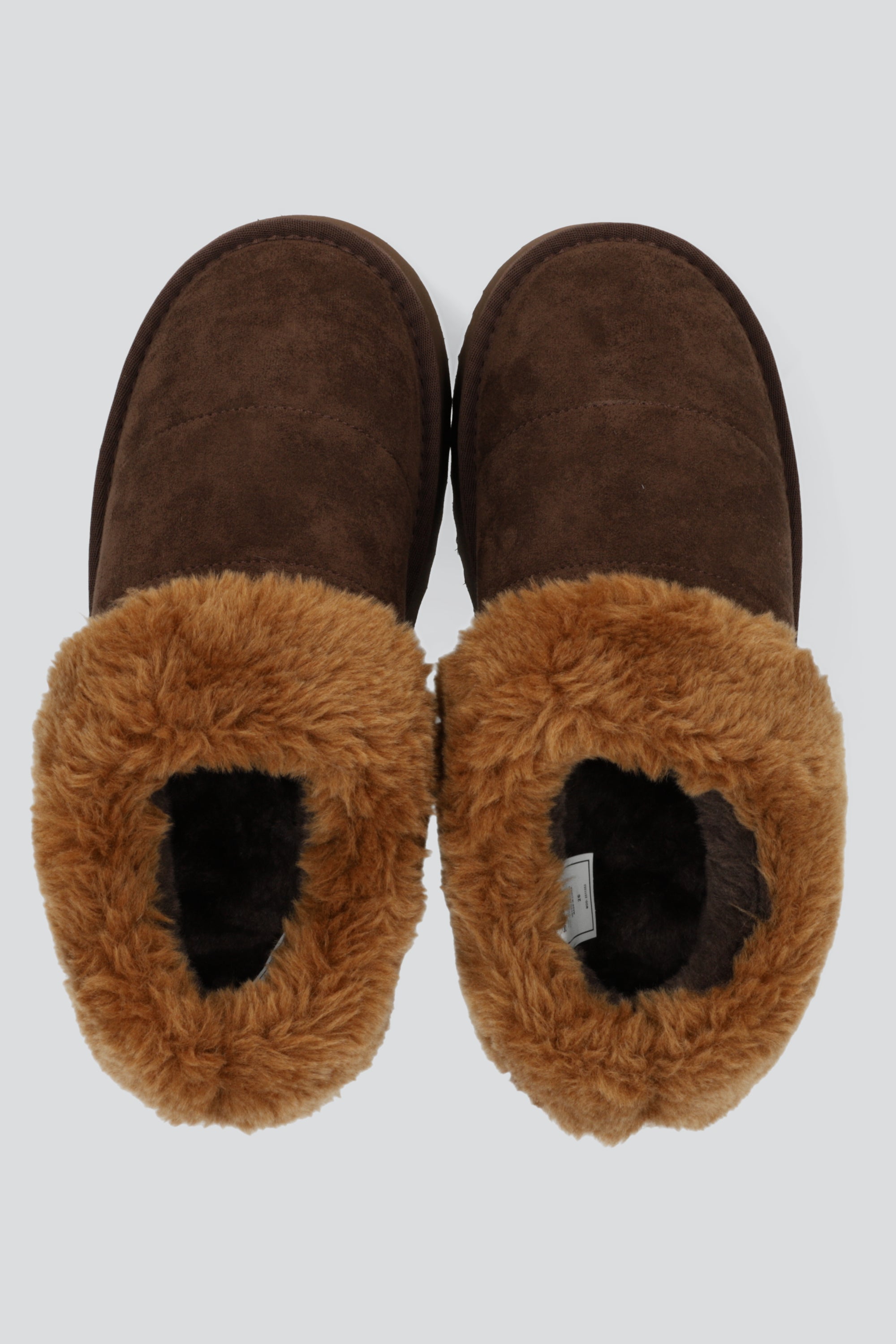 Pantufla mula peluda divicion CAFE