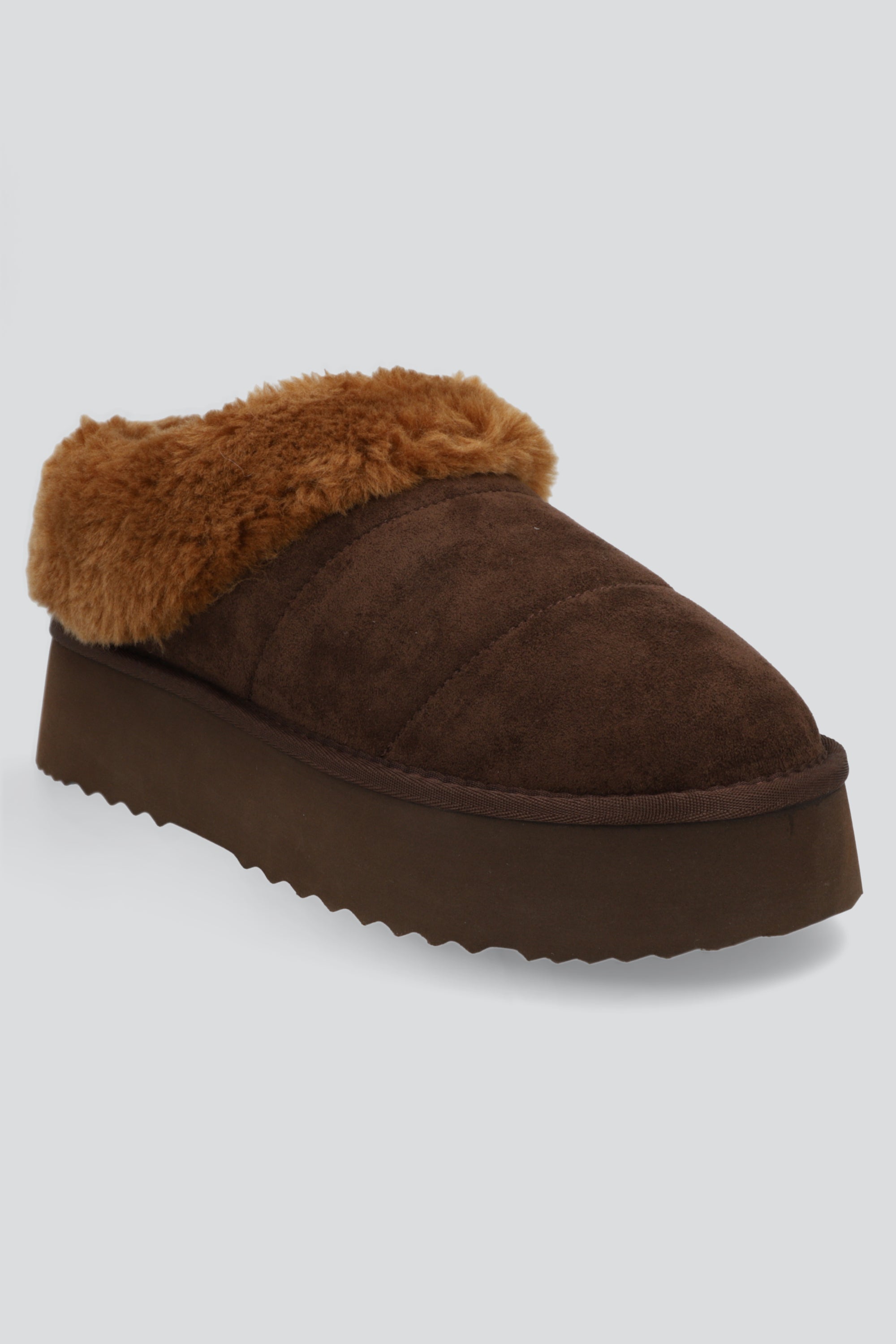 Pantufla mula peluda divicion CAFE