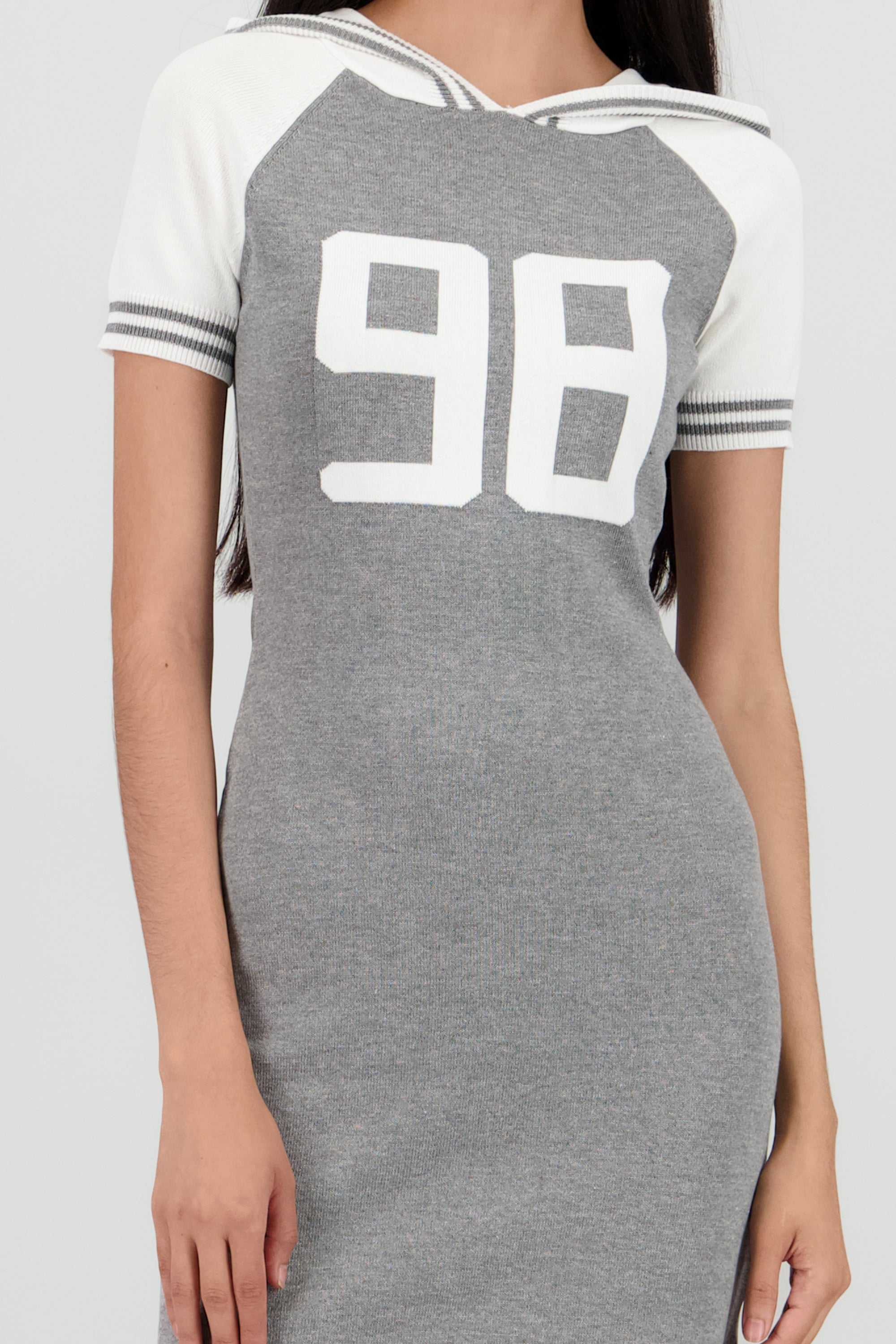 Vestido tejido contraste con gorro GRIS COMBO