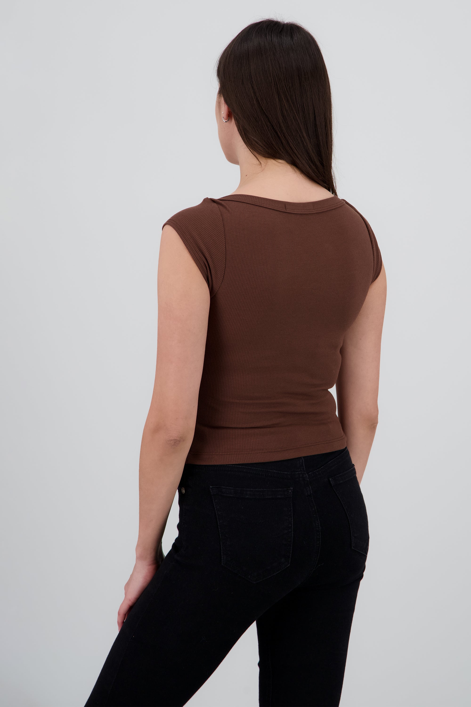 Top manga casquillo escote barco CHOCOLATE