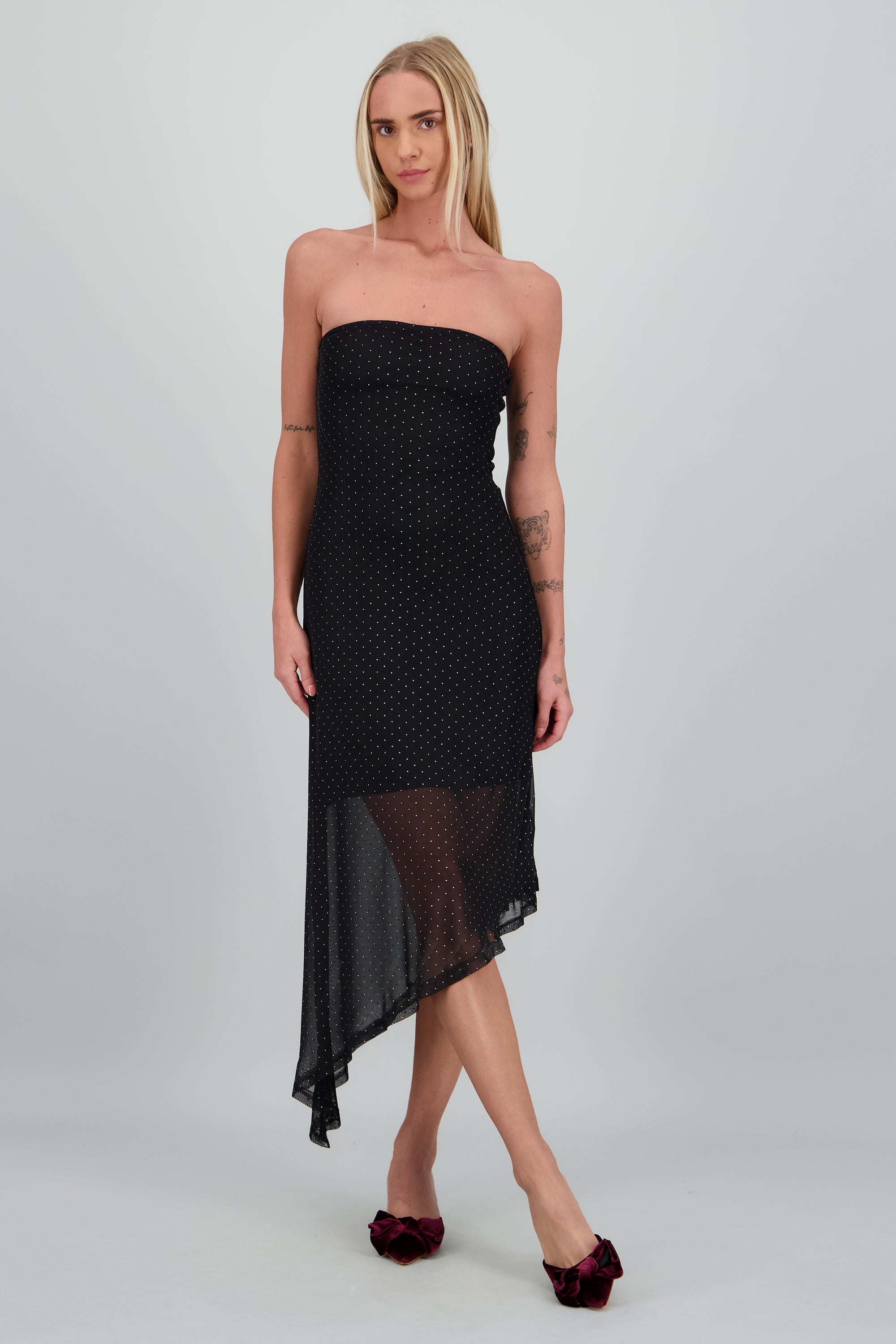 Tacon puntal mula moño terciopelo VINO