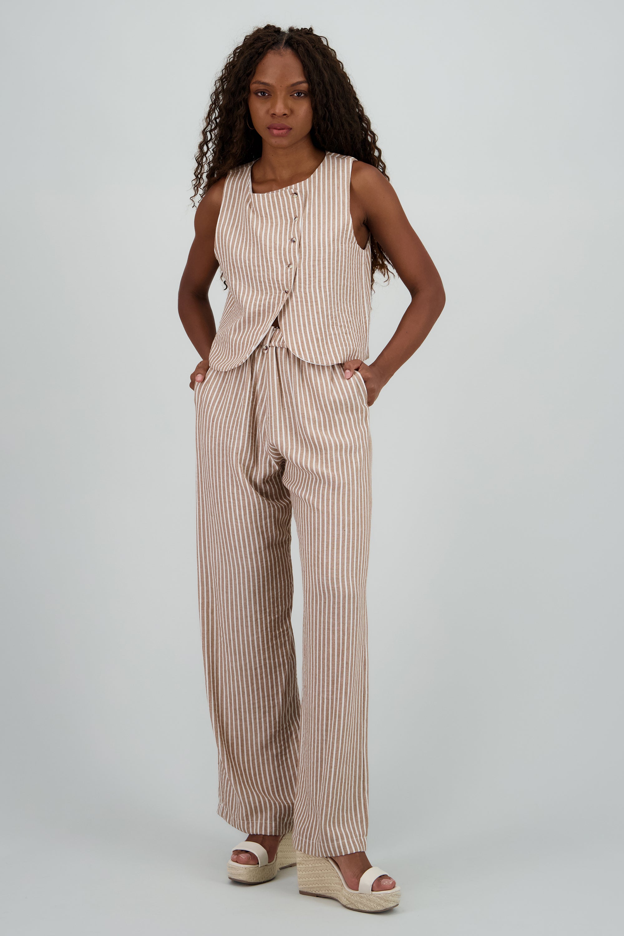 Pantalon recto detalle textura KHAKI COMBO
