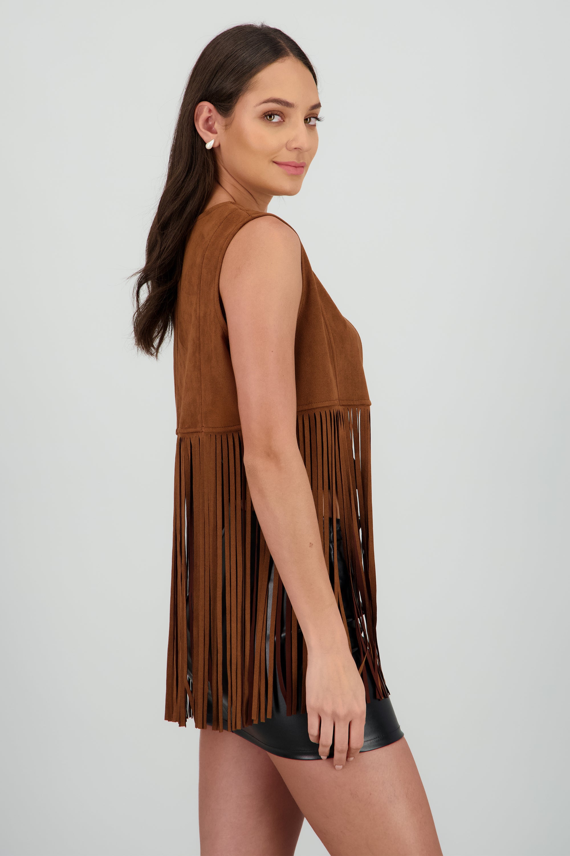 Chaleco liso suede detalle fringe CAMELLO
