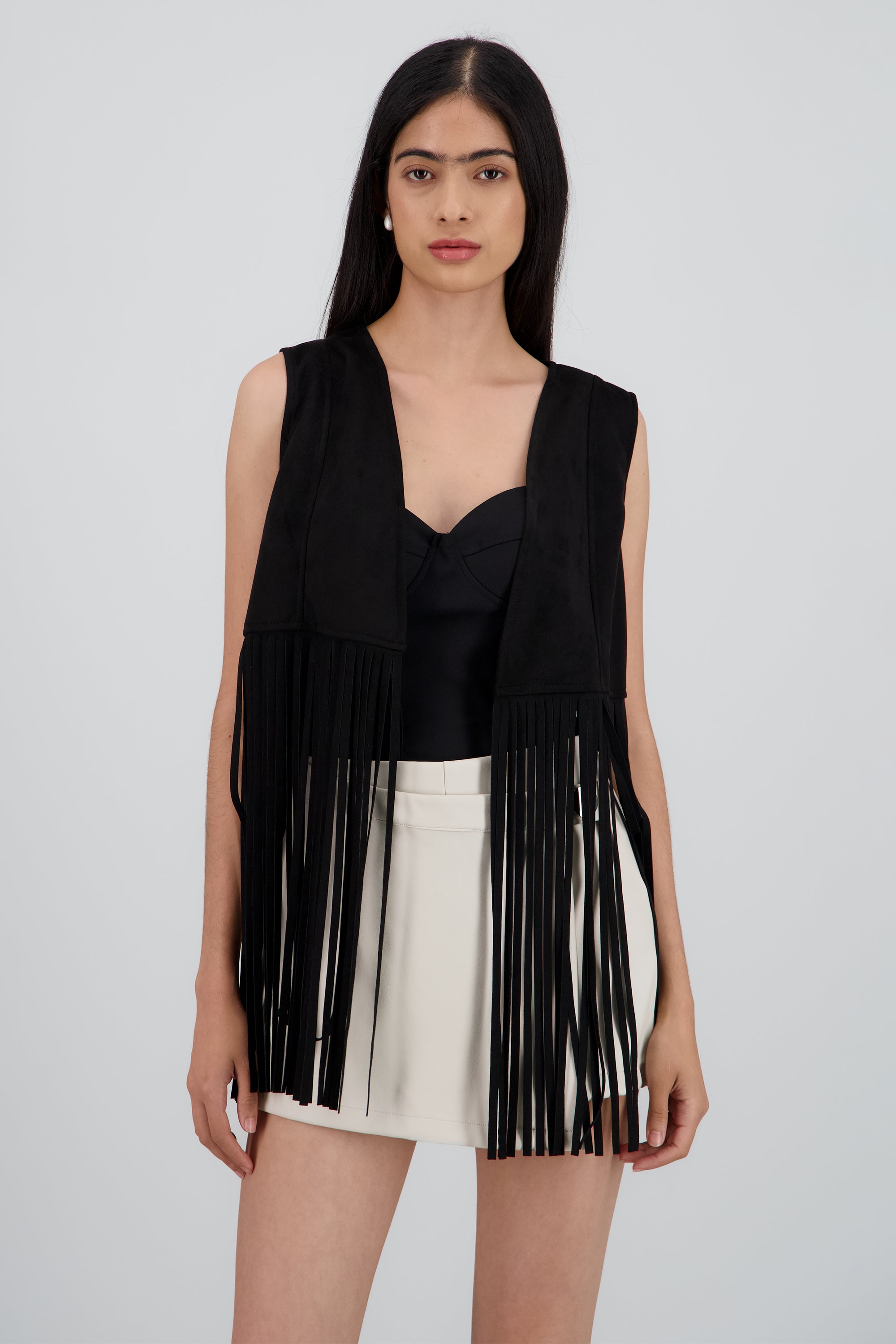 Chaleco liso suede detalle fringe NEGRO