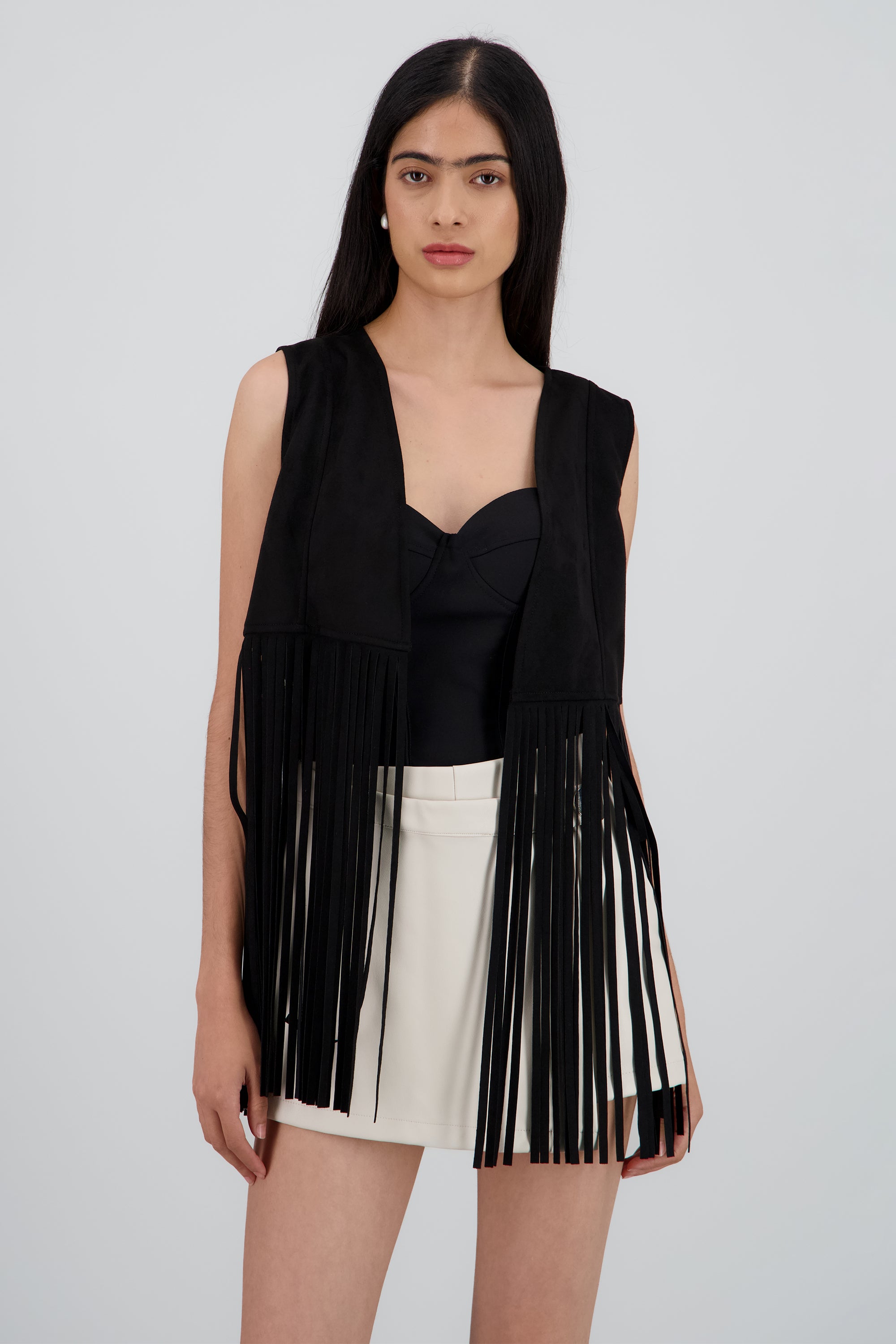 Chaleco liso suede detalle fringe NEGRO
