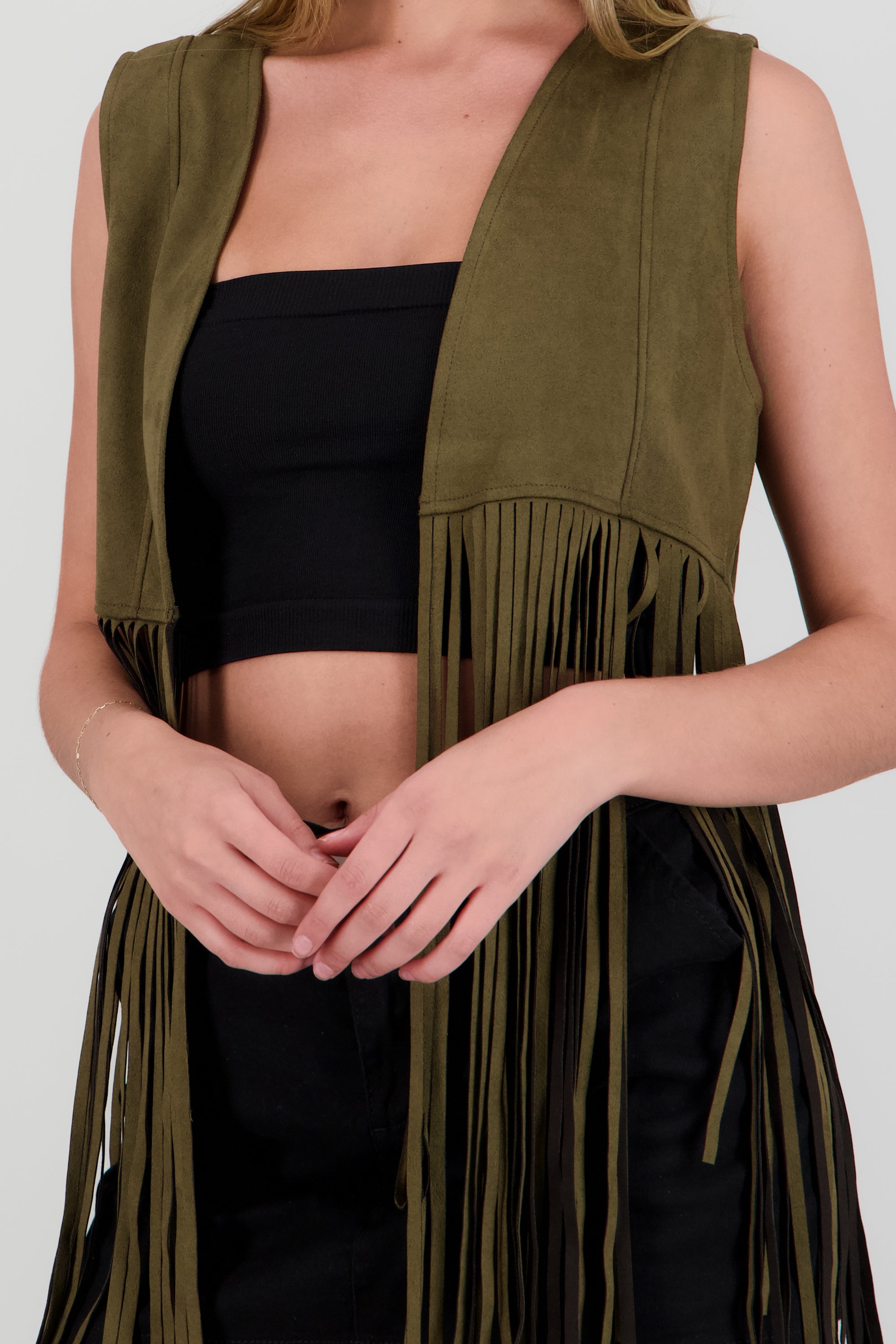 Chaleco liso suede detalle fringe OLIVO