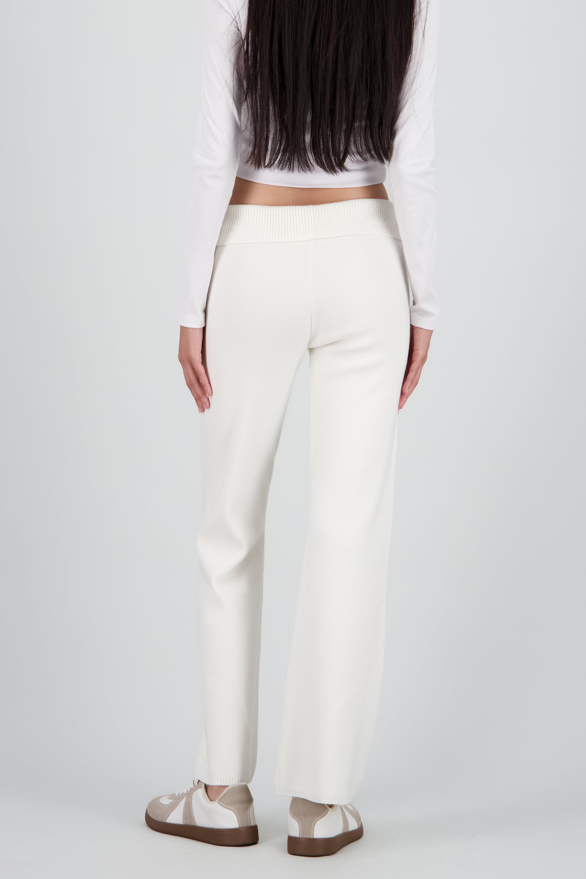 Pantalon tejido con dobladillo CREMA