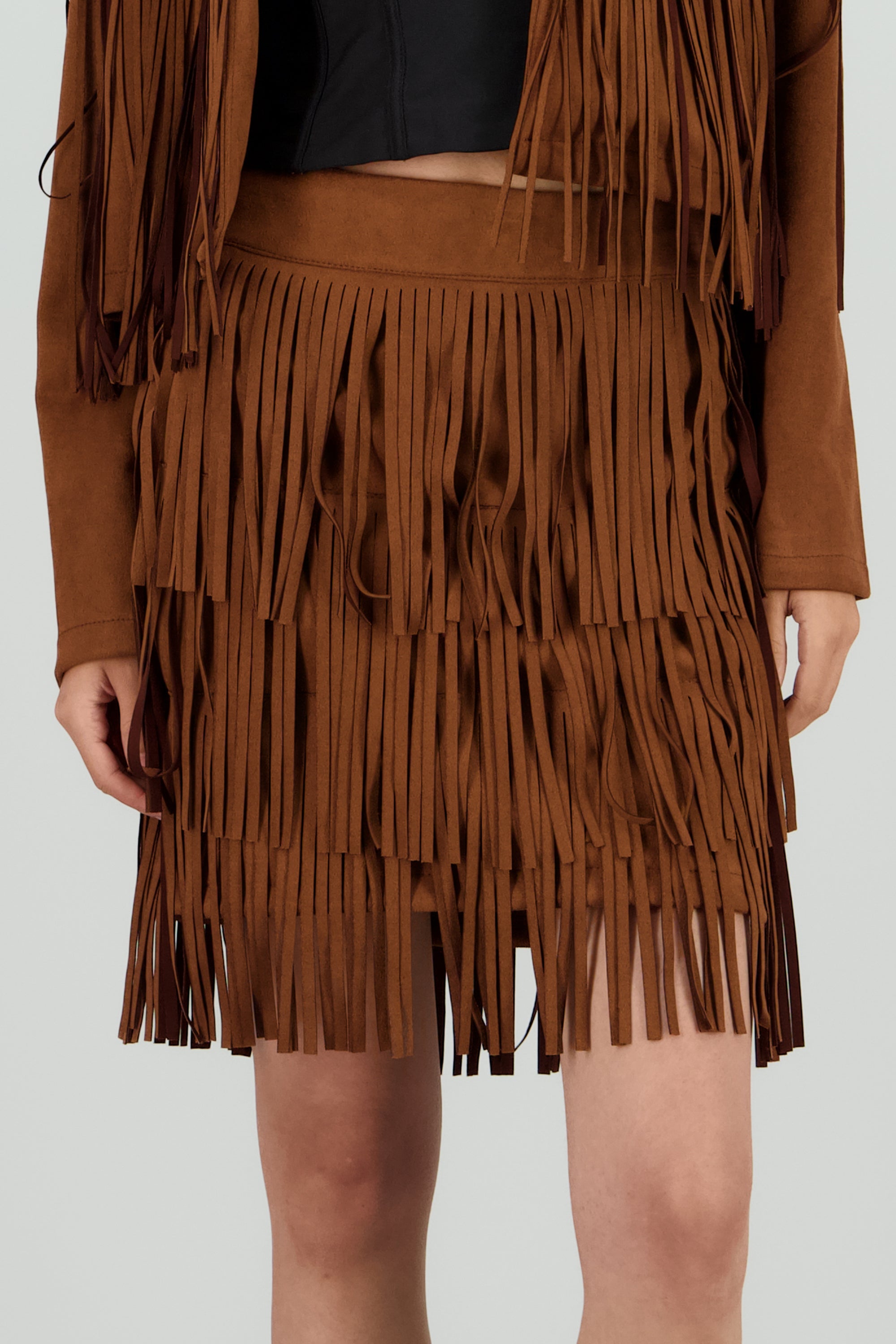 Falda mini detalle fringe suede CAMELLO