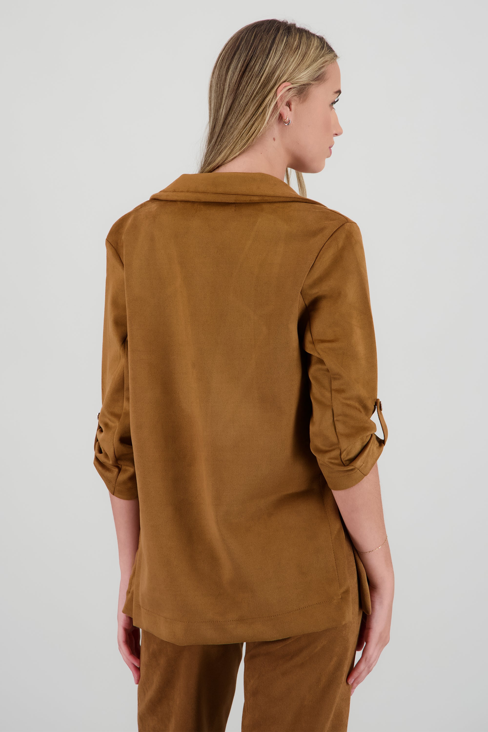 Blazer detalle solapa suede CAMELLO