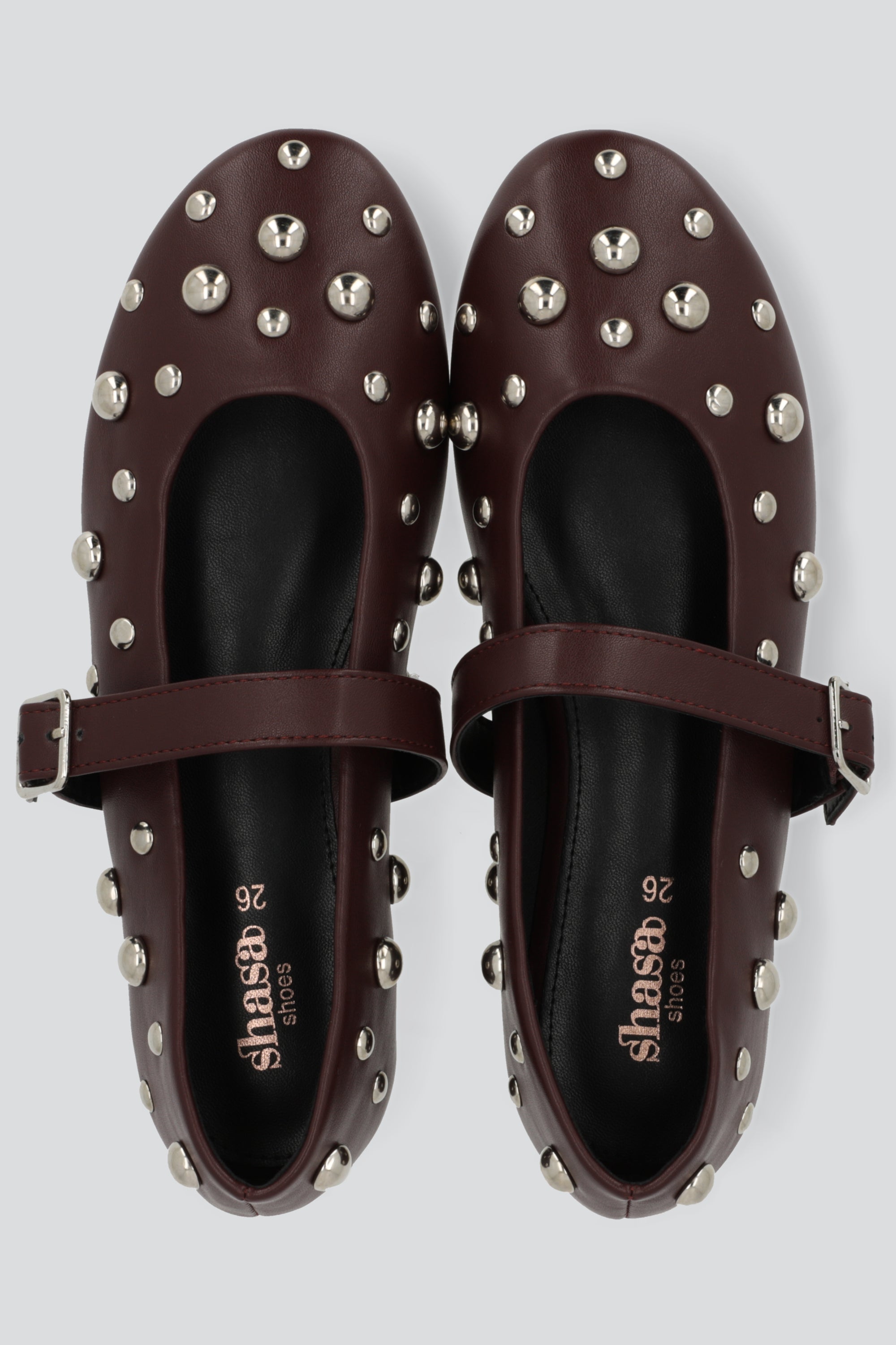Flat maryjane studs grandes VINO