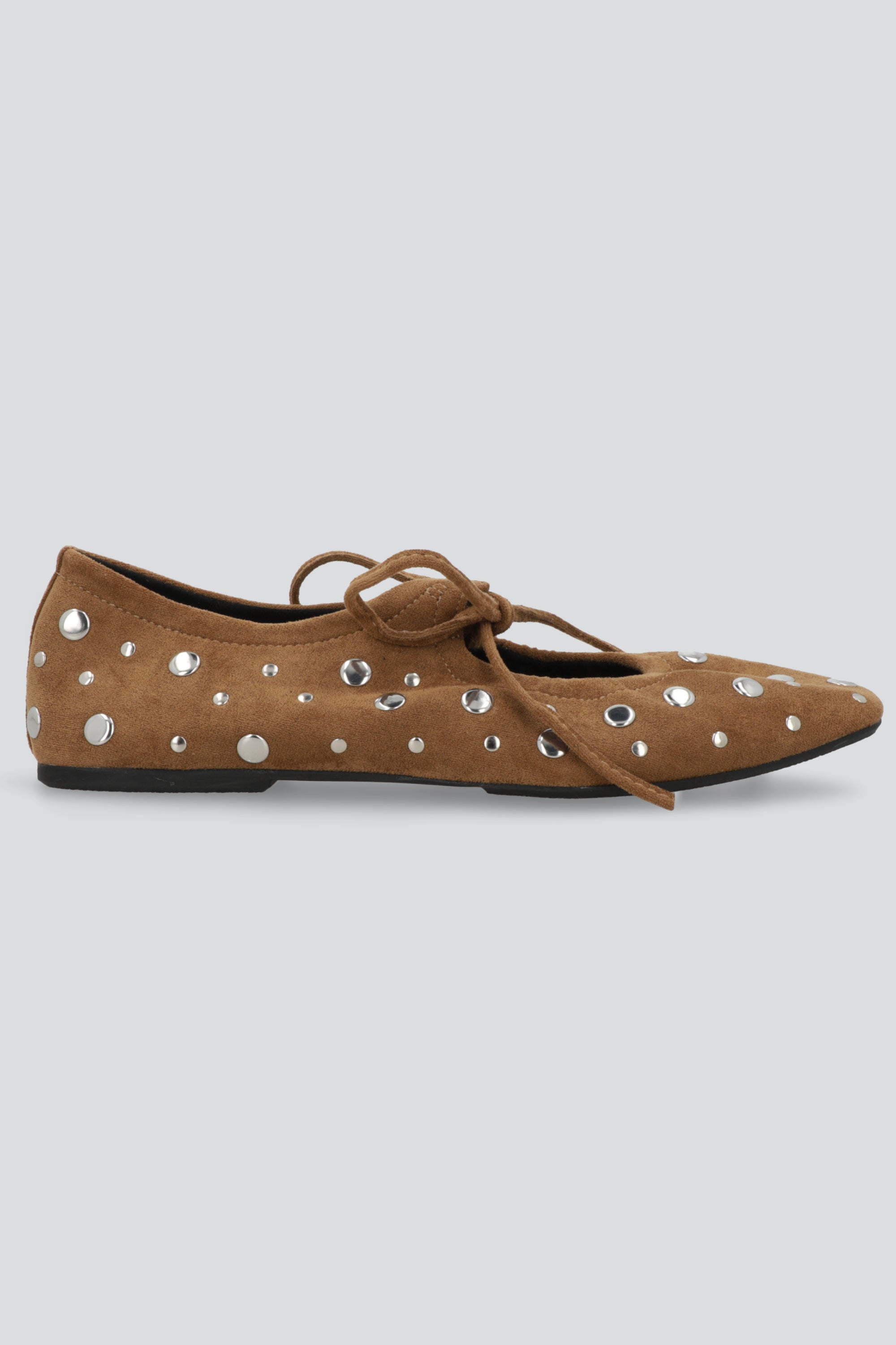 Flat gamucina studs CAMELLO