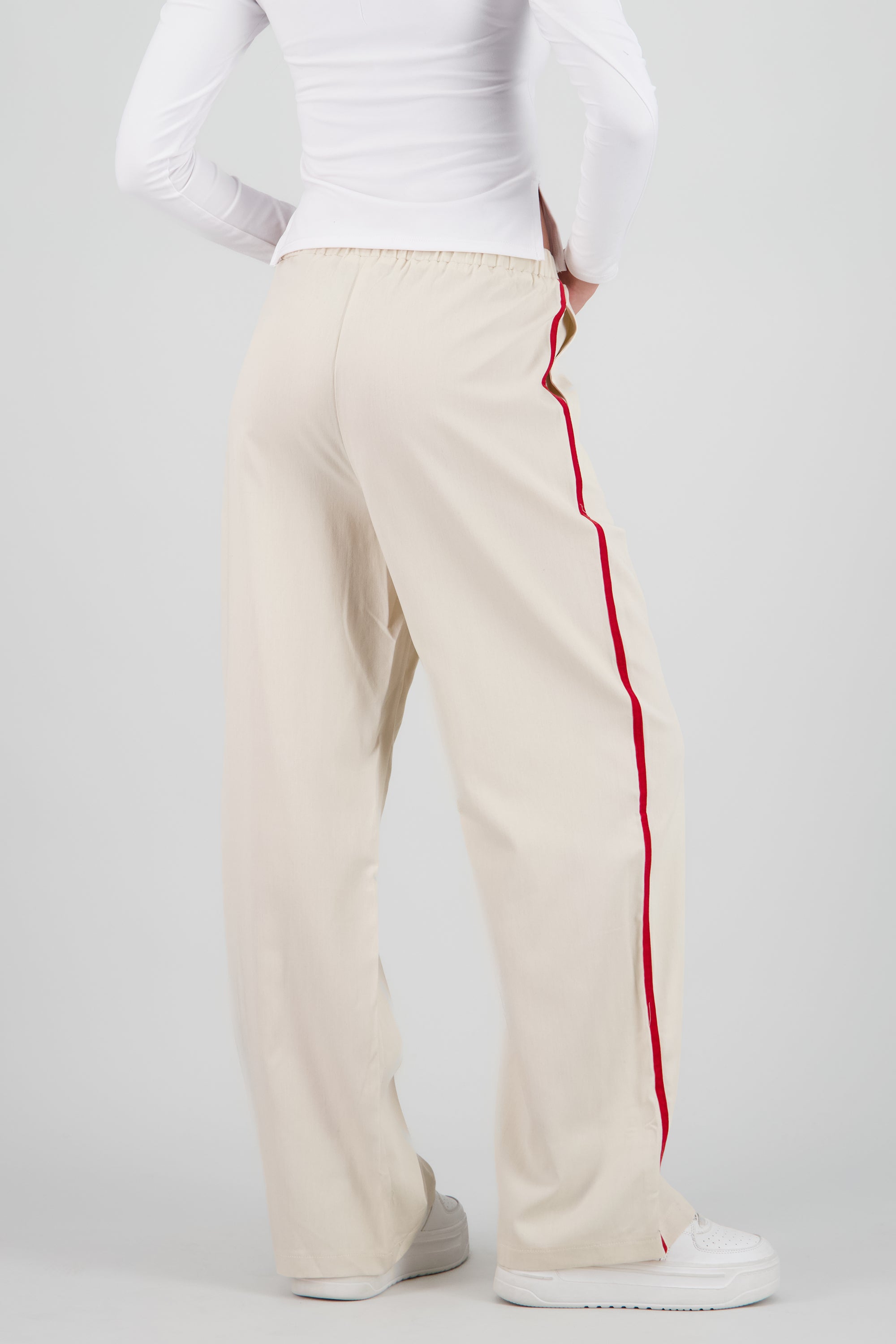 Pantalón detalle costado KHAKI COMBO