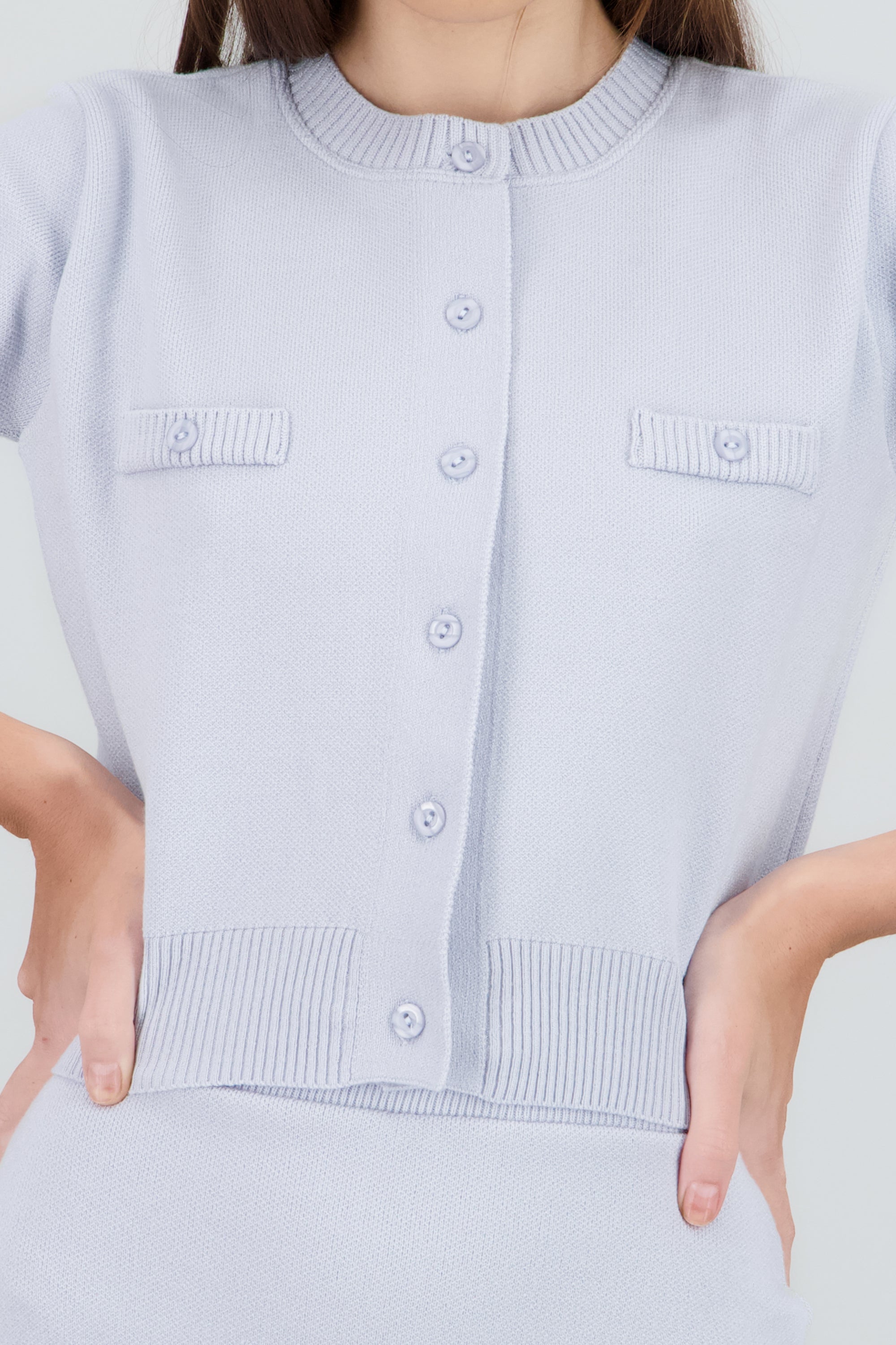 Top tejido manga corta detalle botones AZUL PASTEL