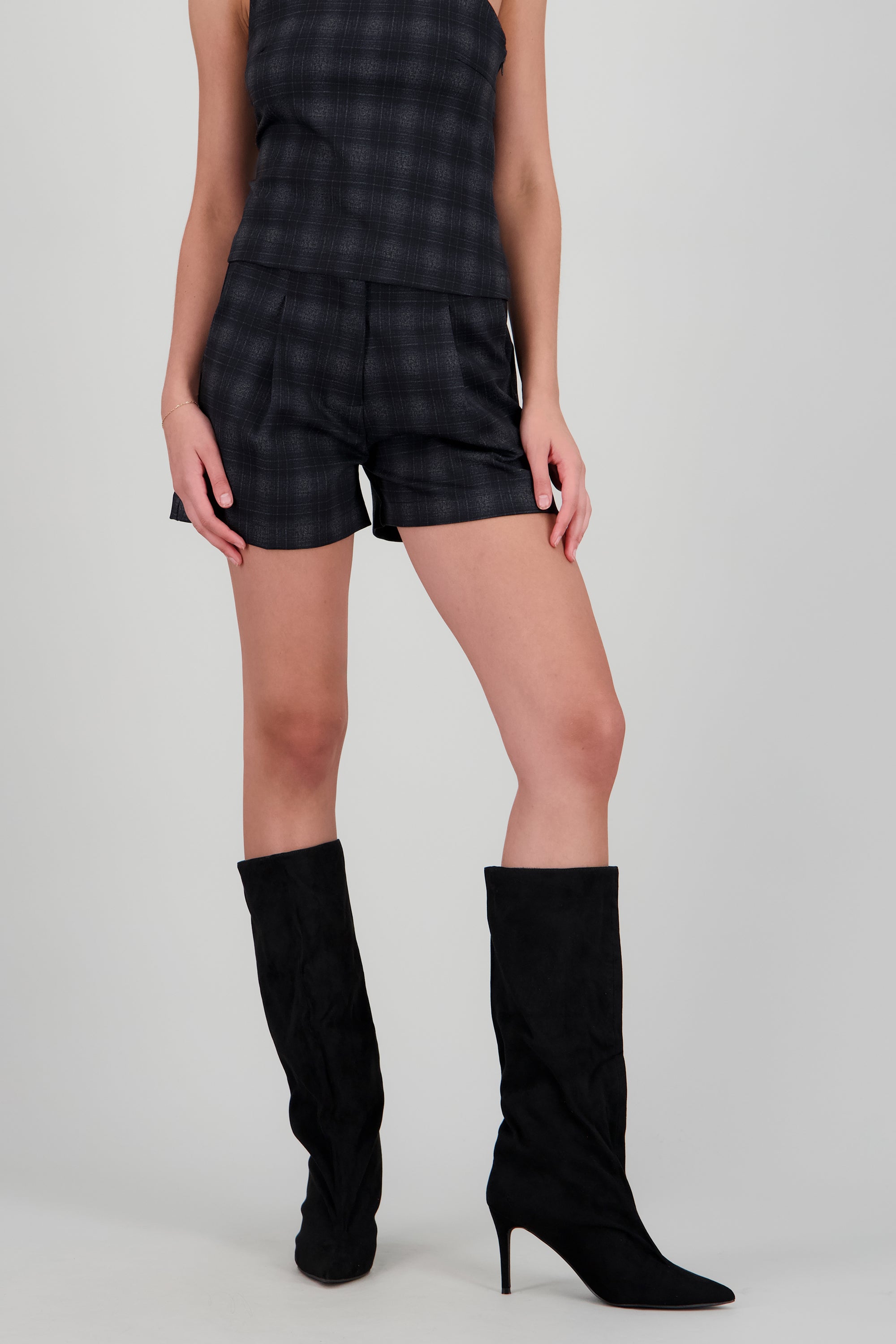 Bota larga bucket gamuza NEGRO