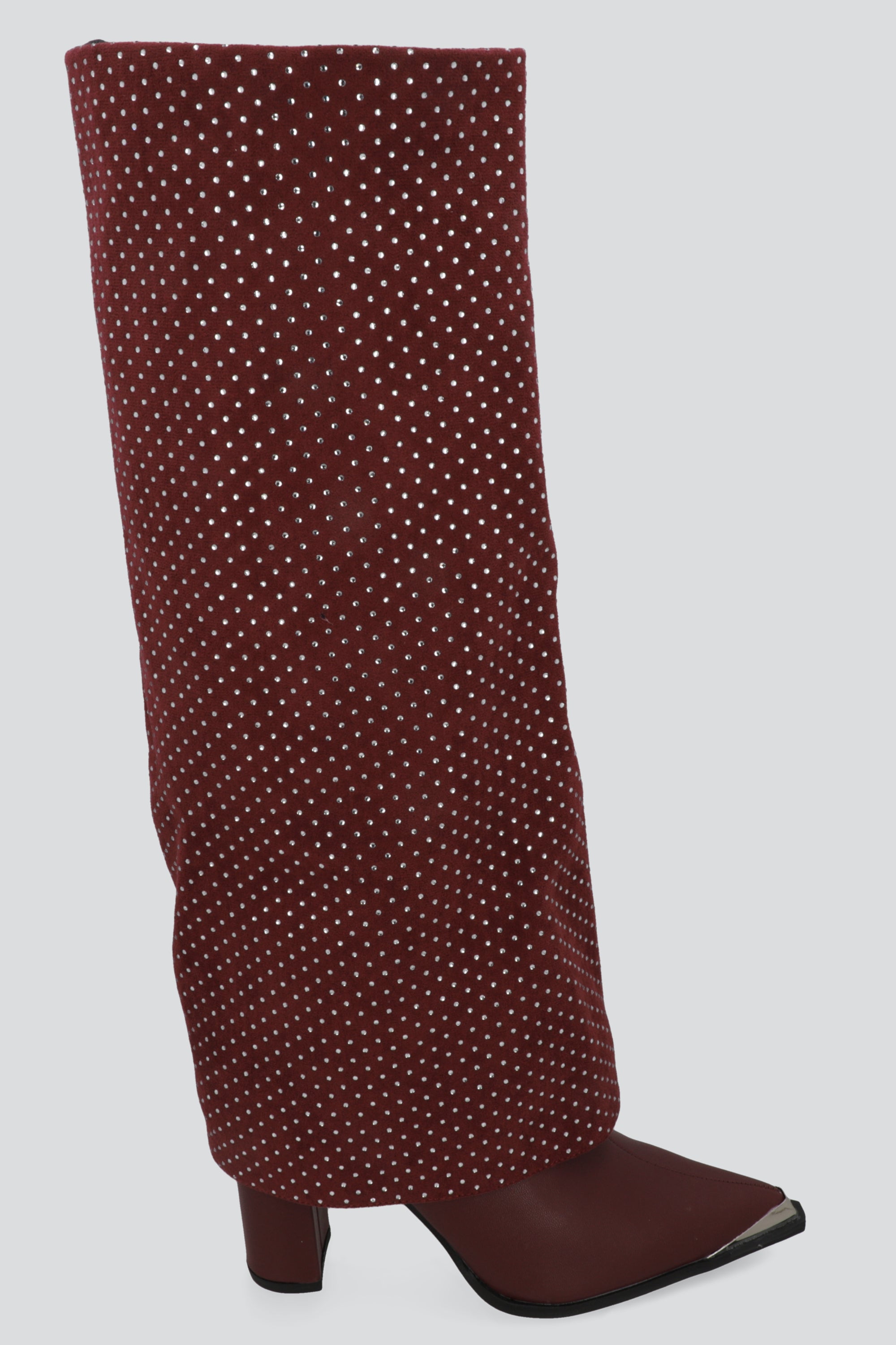 Bota funda brillos punta metal VINO