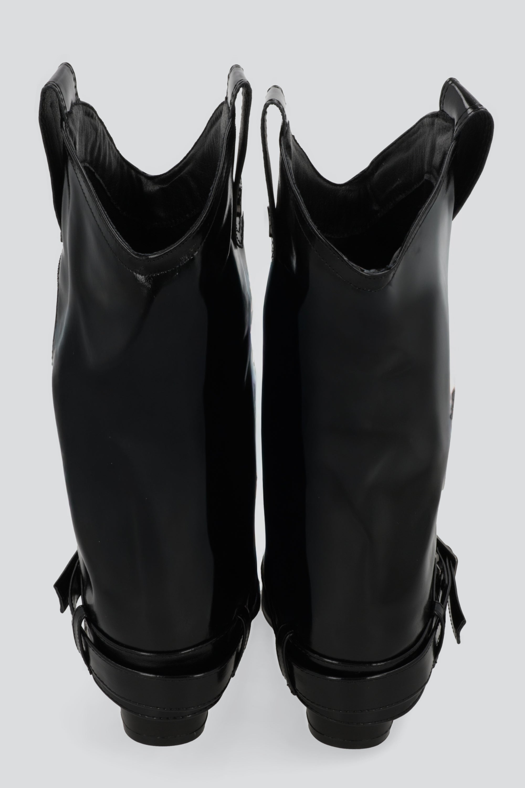 Bota funda charol detalle cinturon NEGRO