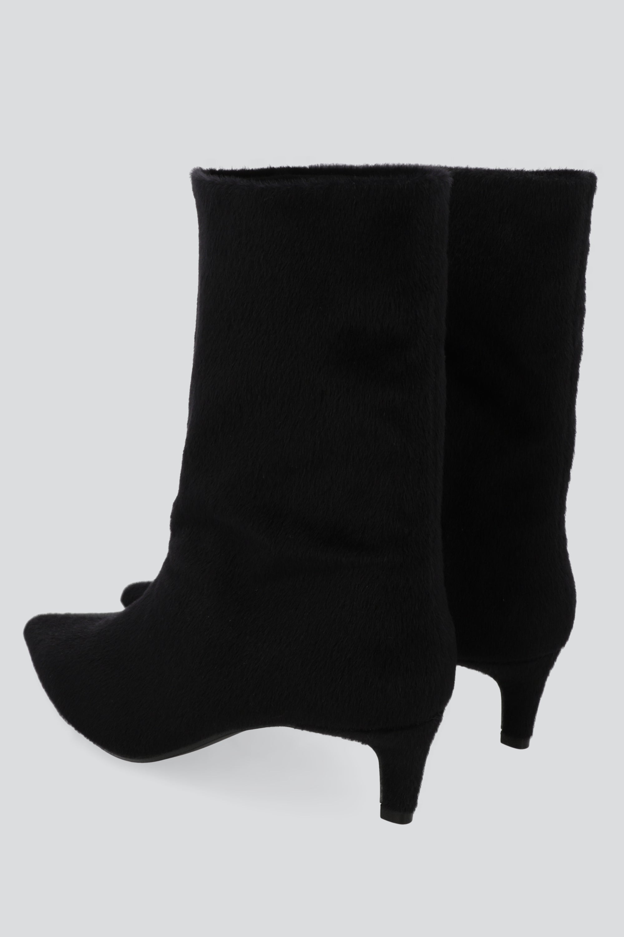 Botin bucket pelo NEGRO