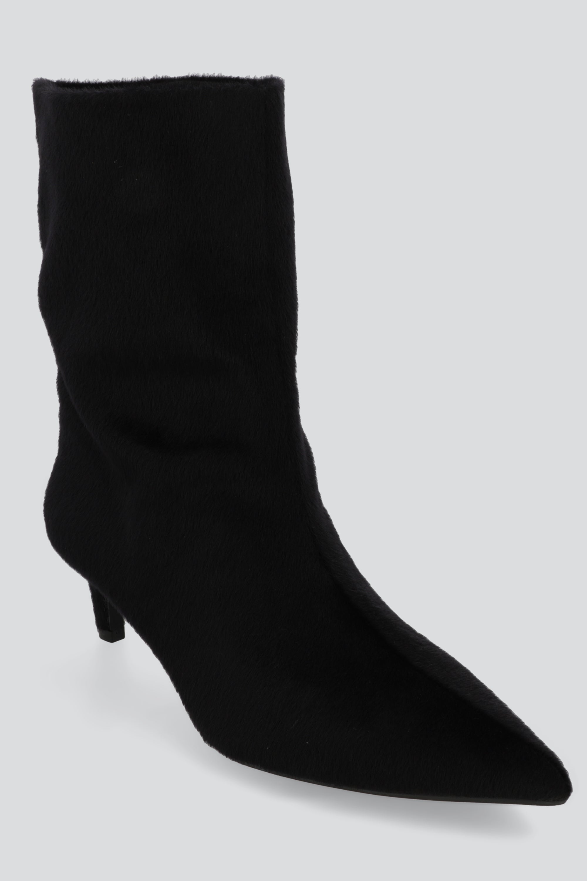 Botin bucket pelo NEGRO