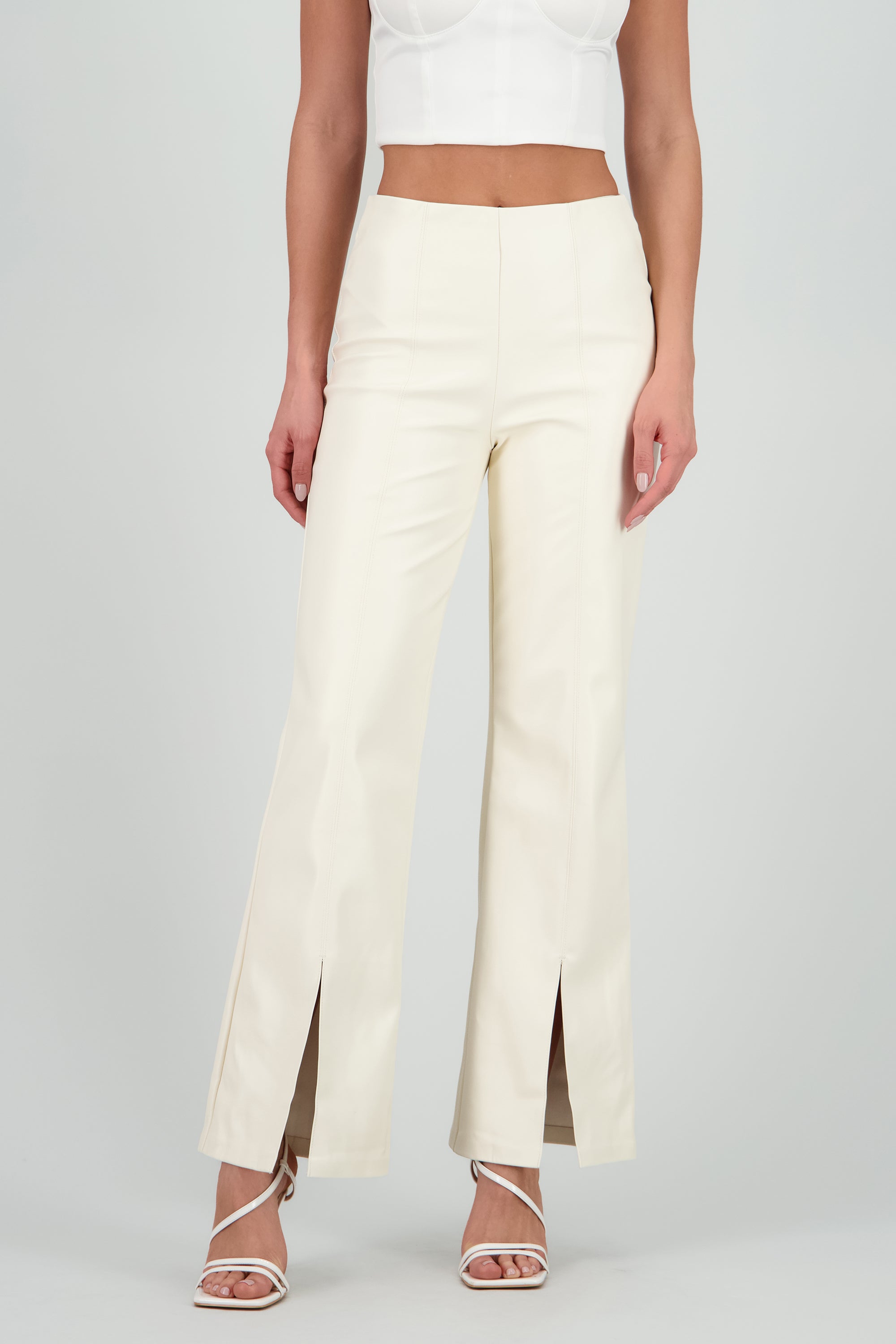 Pantalon pu detalle costura BLANCO