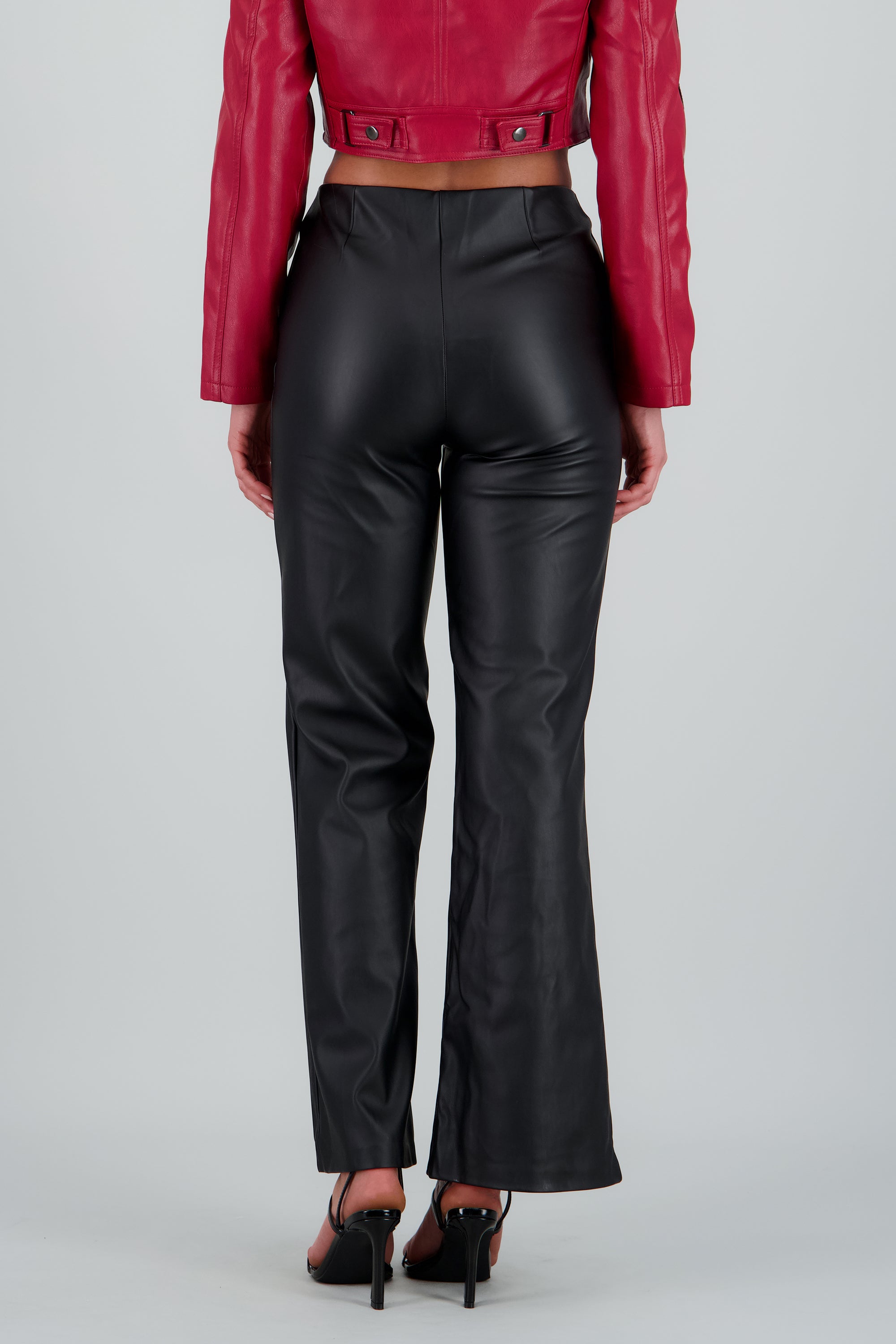 Pantalon pu detalle costura NEGRO