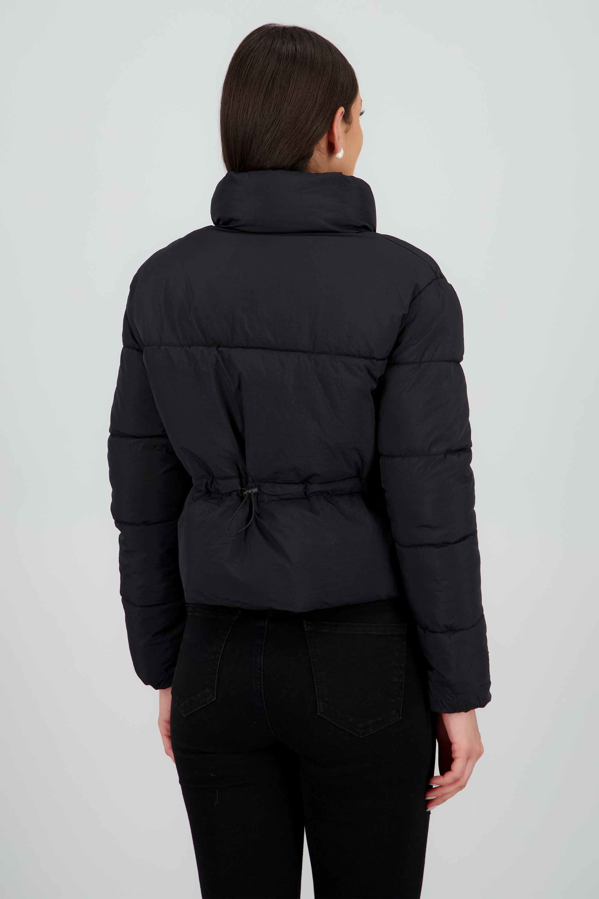 Chamarra capitonada detalle cuello NEGRO
