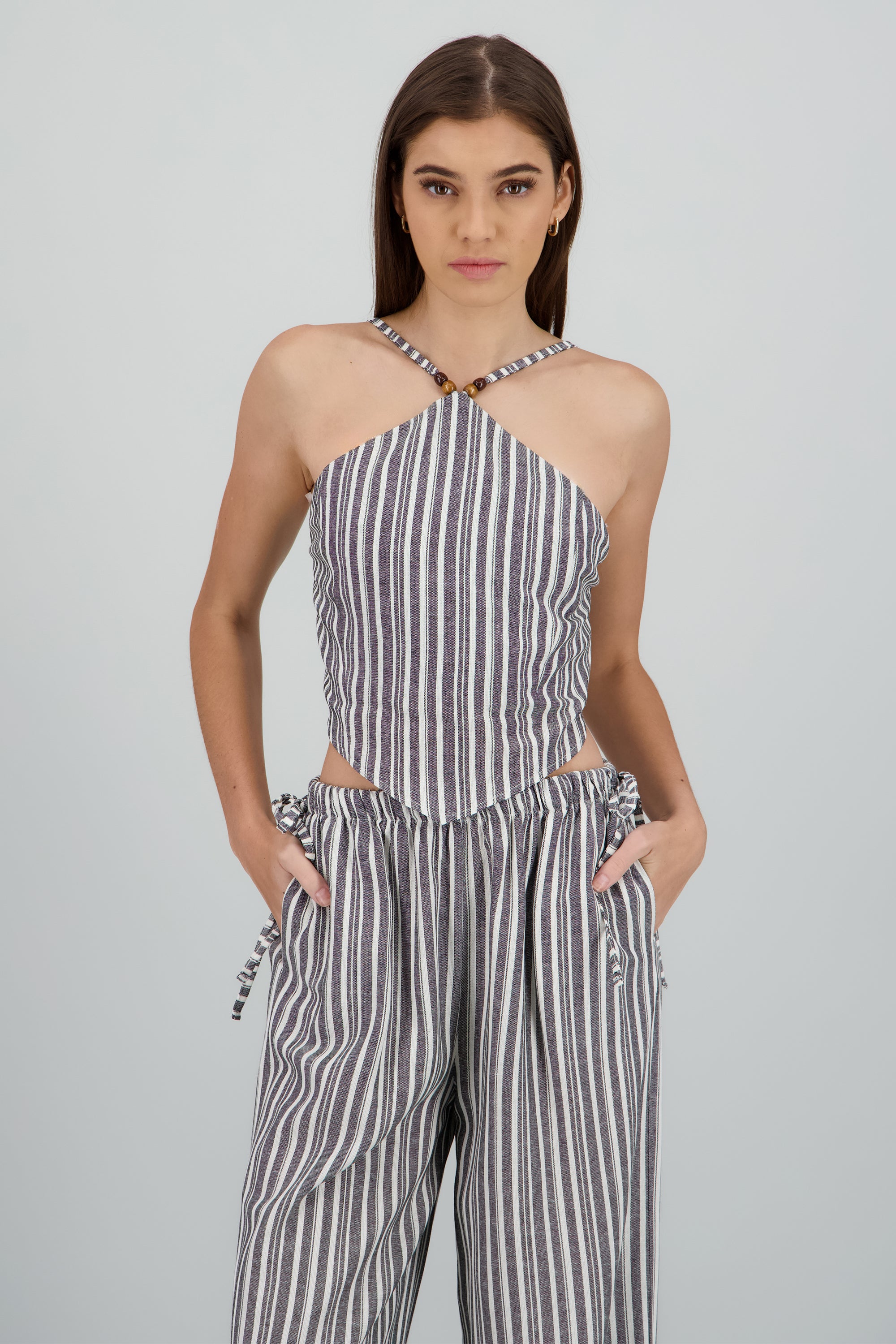 Top halter cuentas lineas NEGRO COMBO