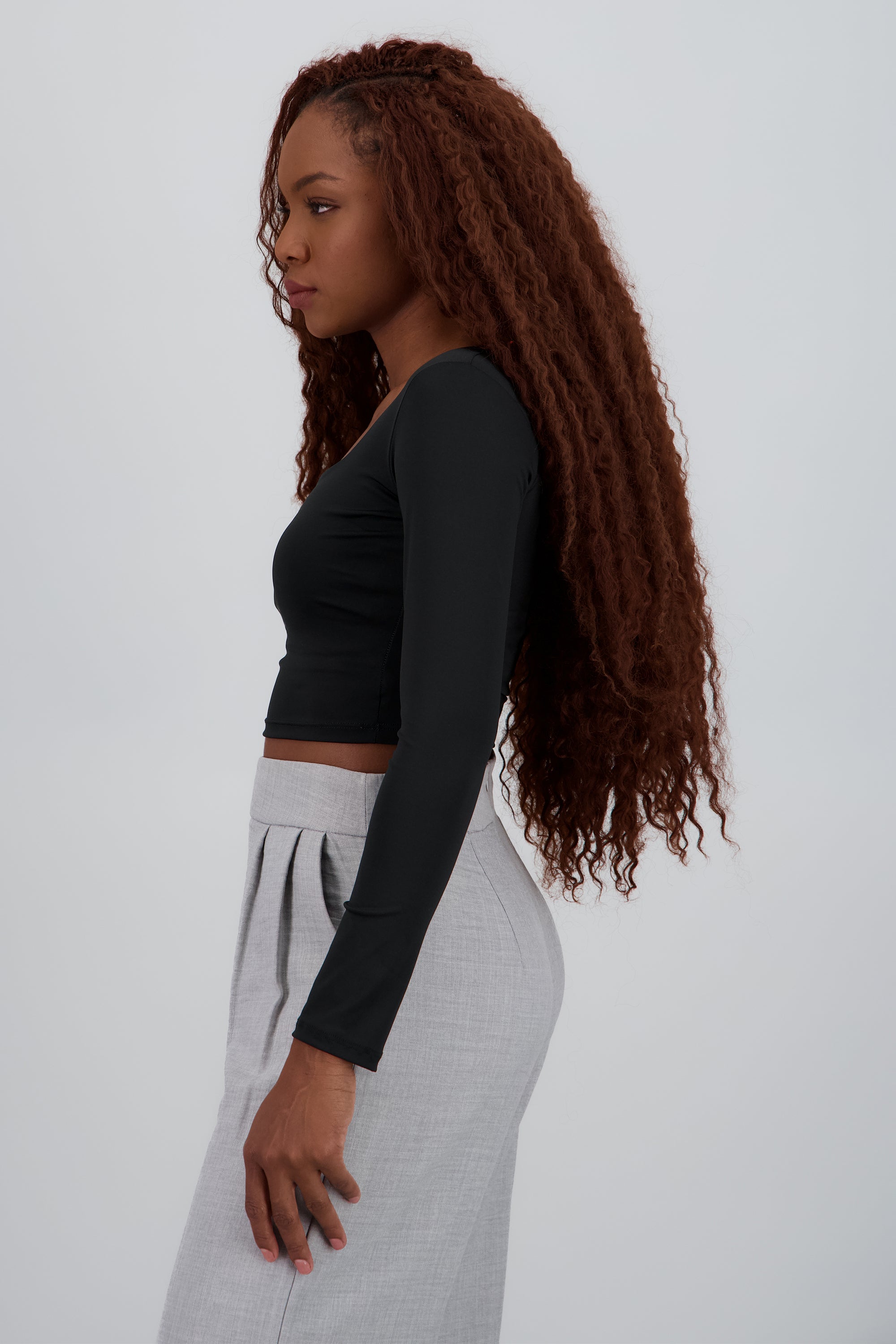 Top escote cuadrado manga larga NEGRO