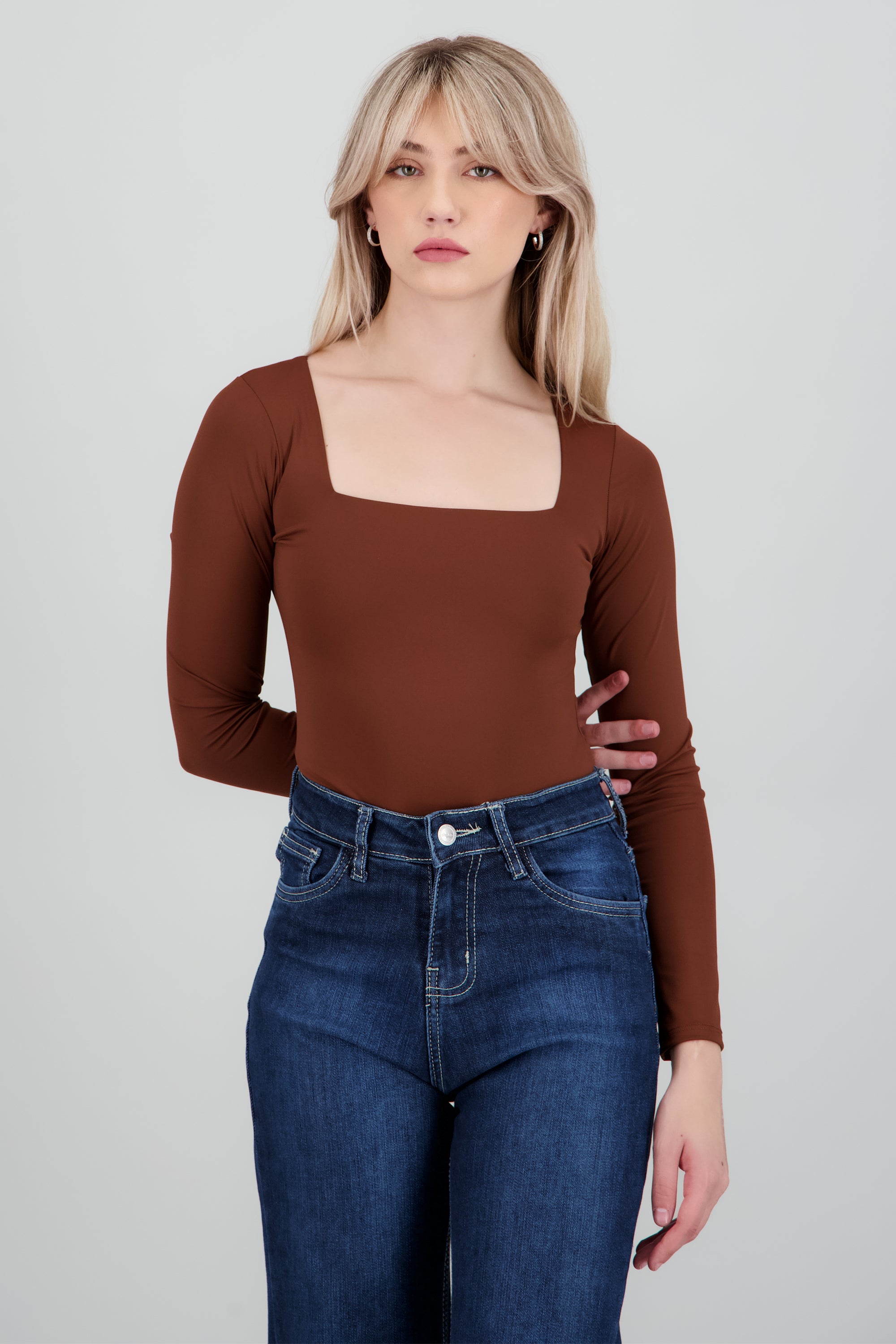 Body escote cuadrado manga larga CHOCOLATE