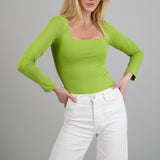 APPLE GREEN