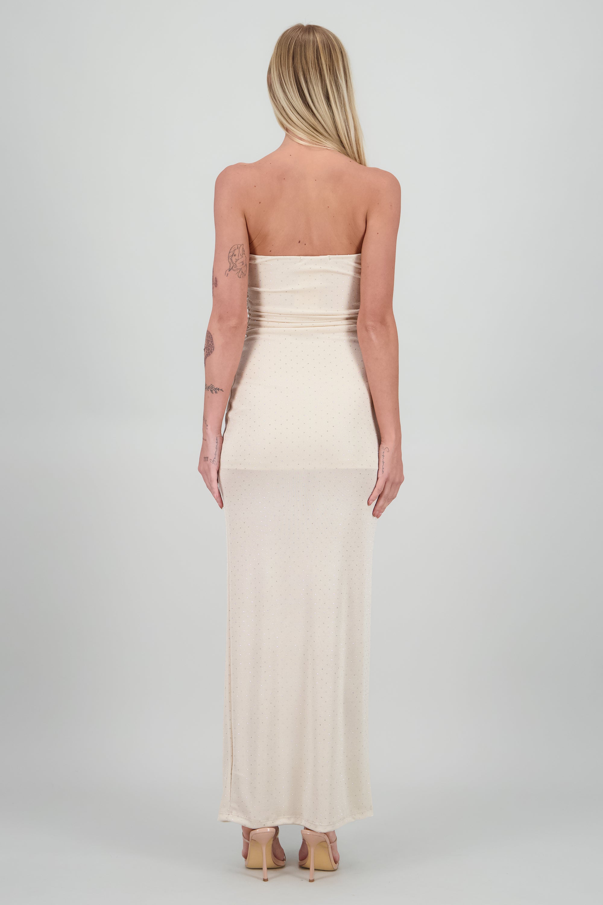 Vestido strapless detalle drapeado brillos BEIGE