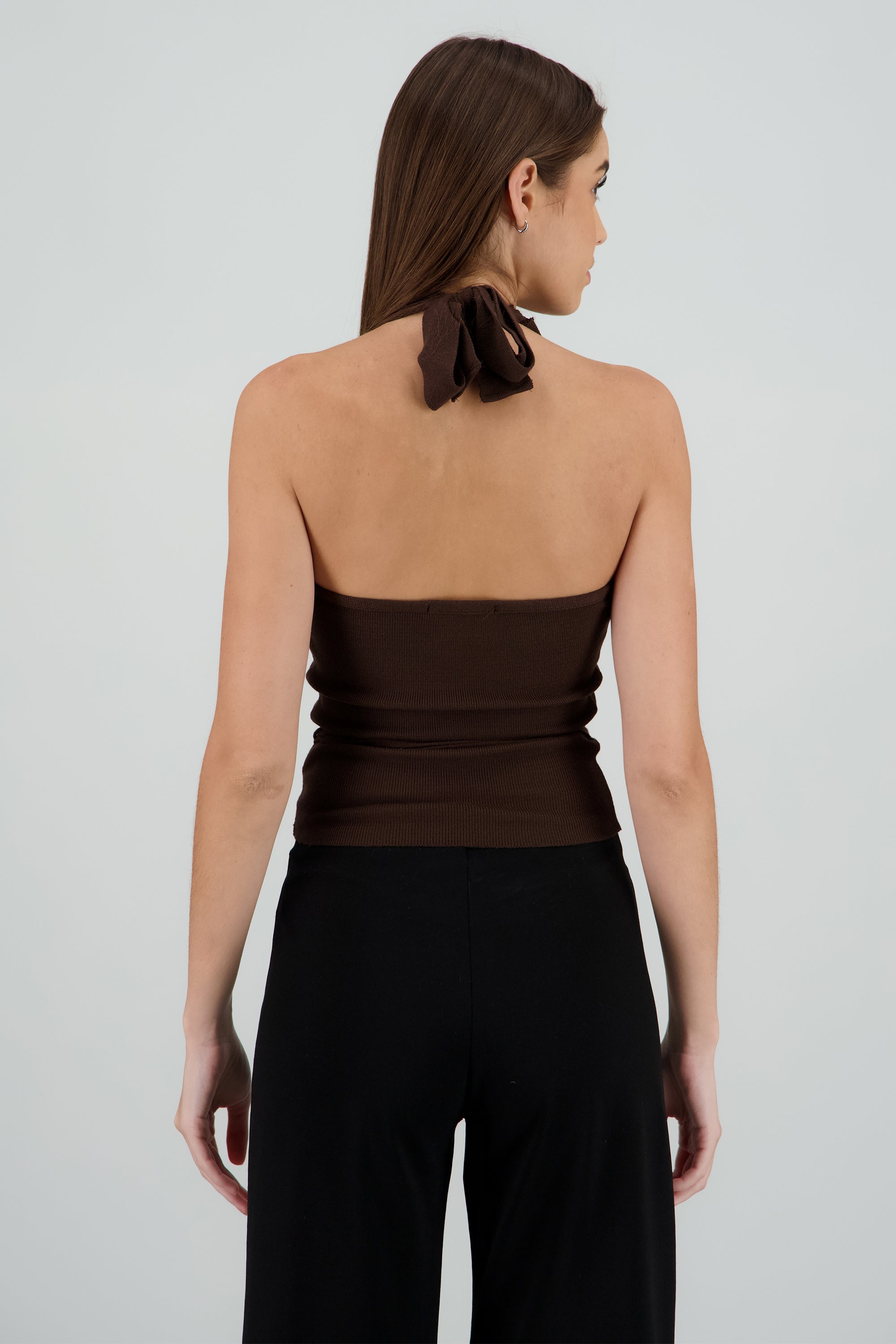 Top halter detalle hebilla CHOCOLATE