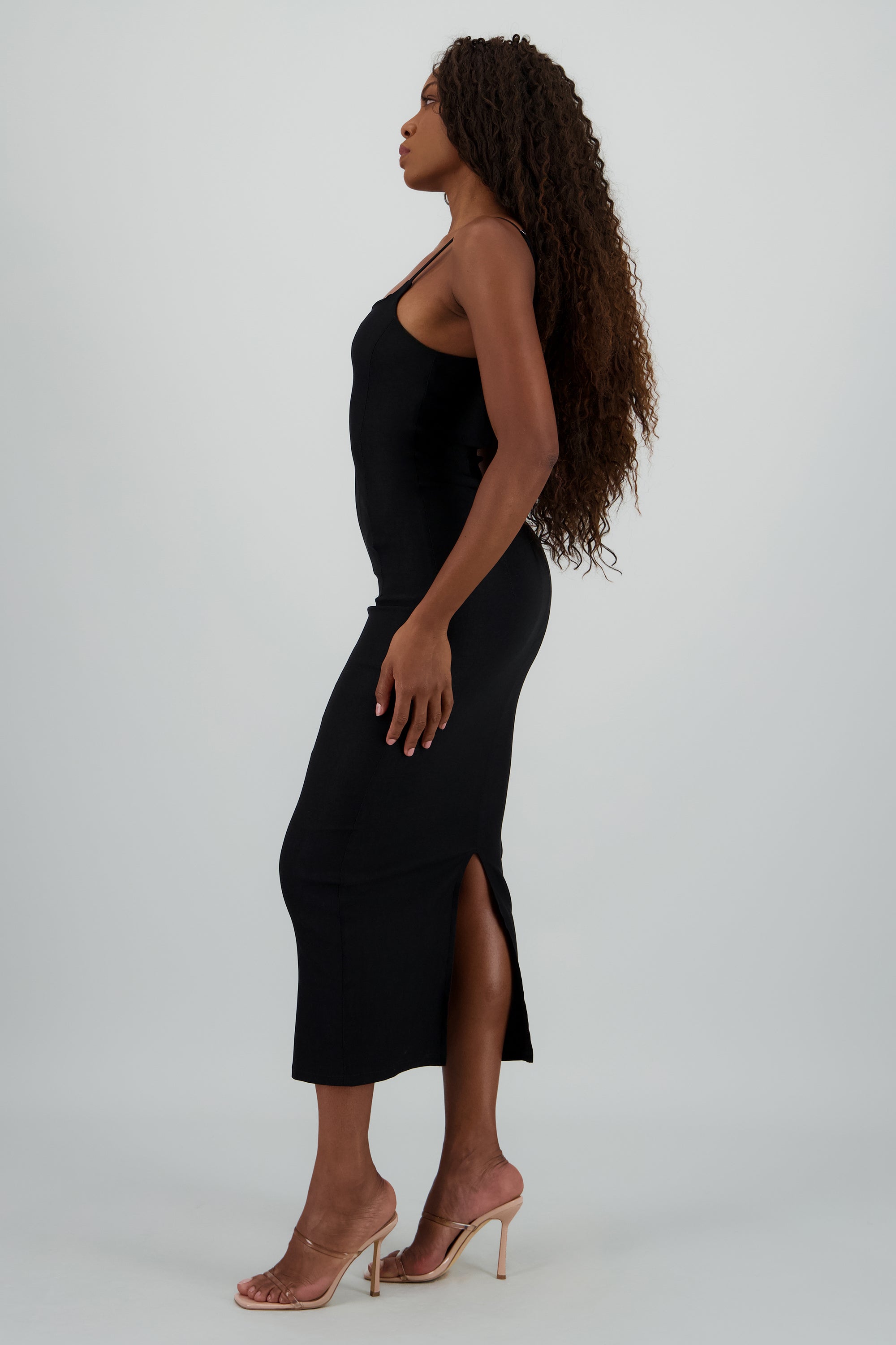 Vestido midi tirantes detalle cortes NEGRO