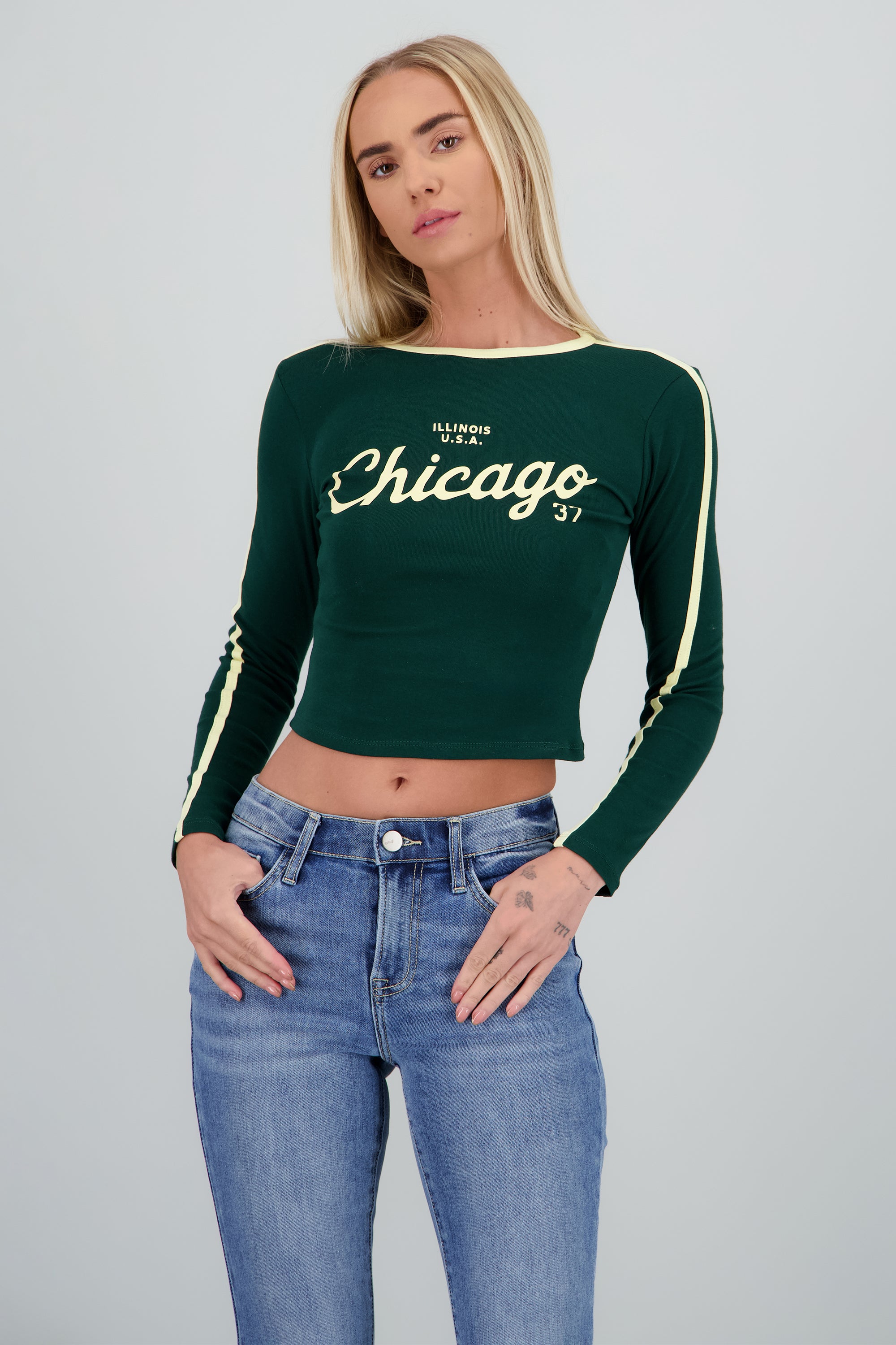 Top lineas contraste manga larga VERDE CAZADOR