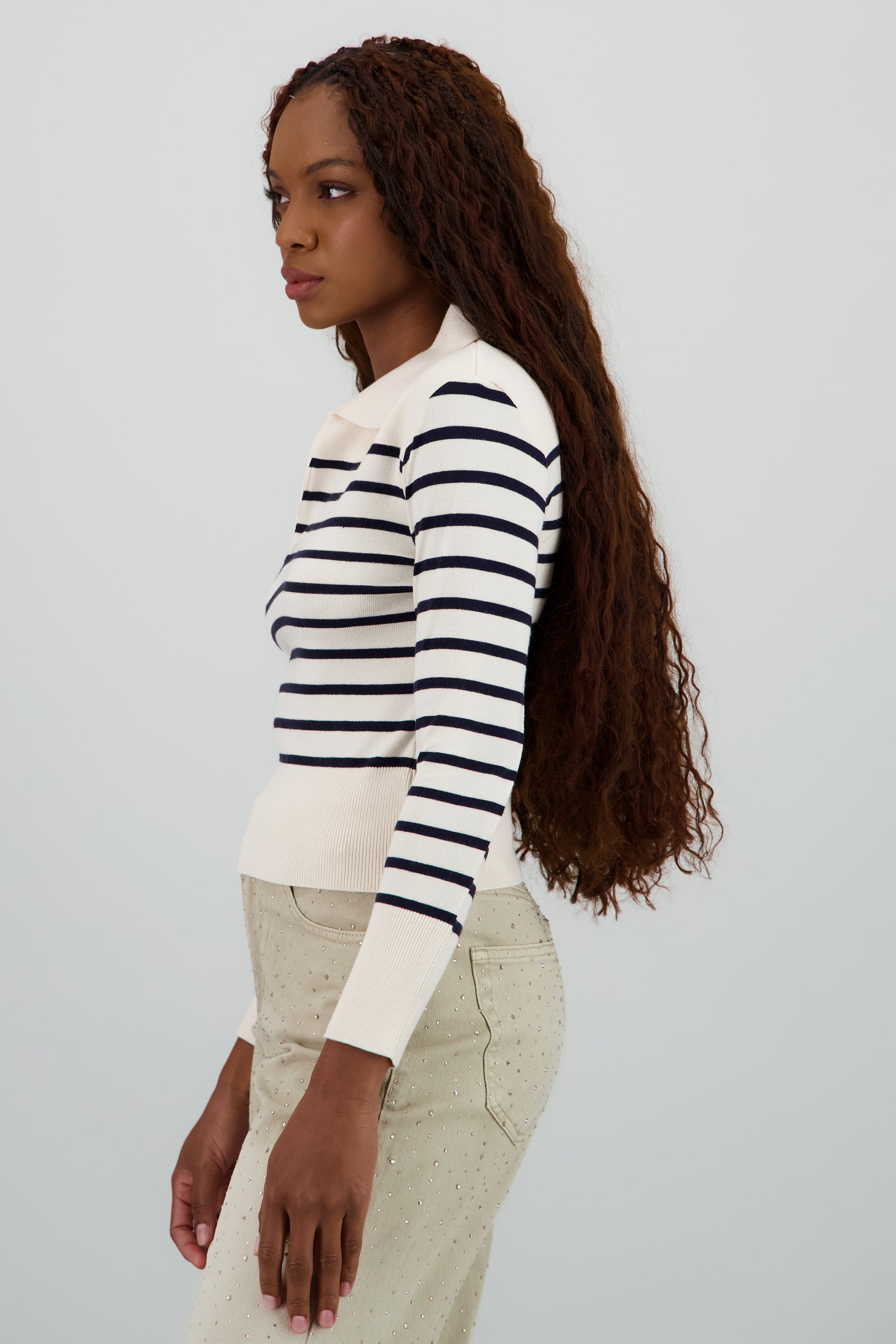 Sueter rayas cuello polo HUESO COMBO