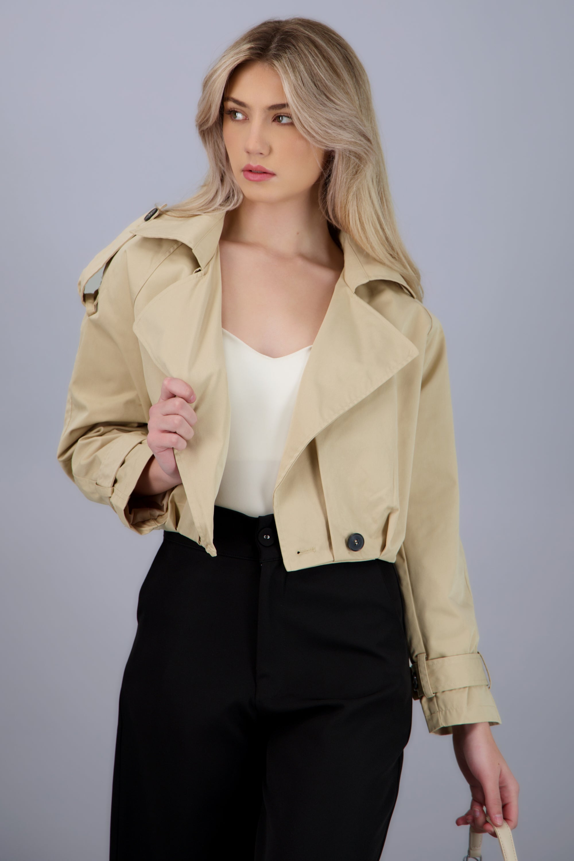 Gabardina crop cruzada CAFE