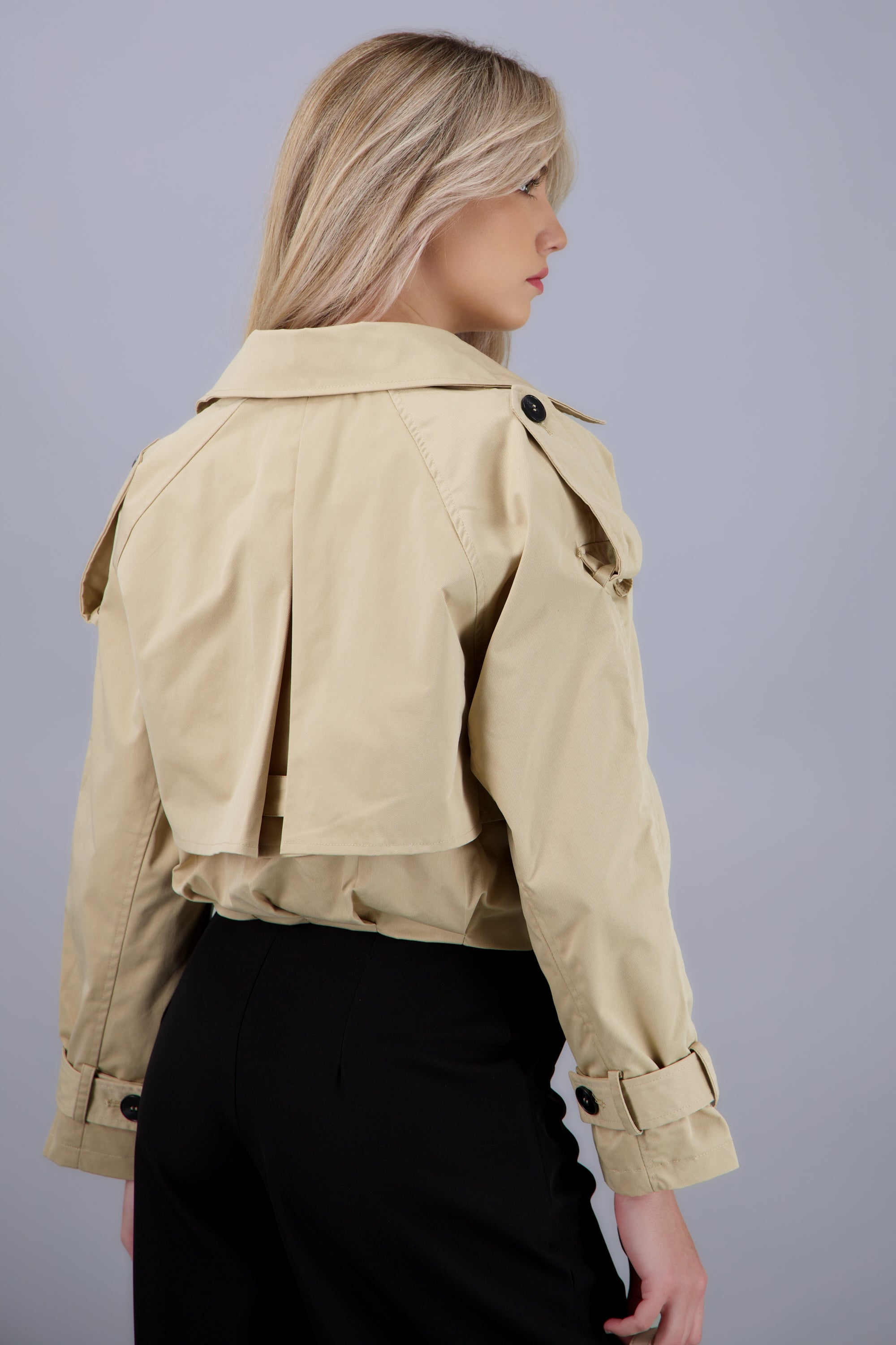 Gabardina crop cruzada CAFE