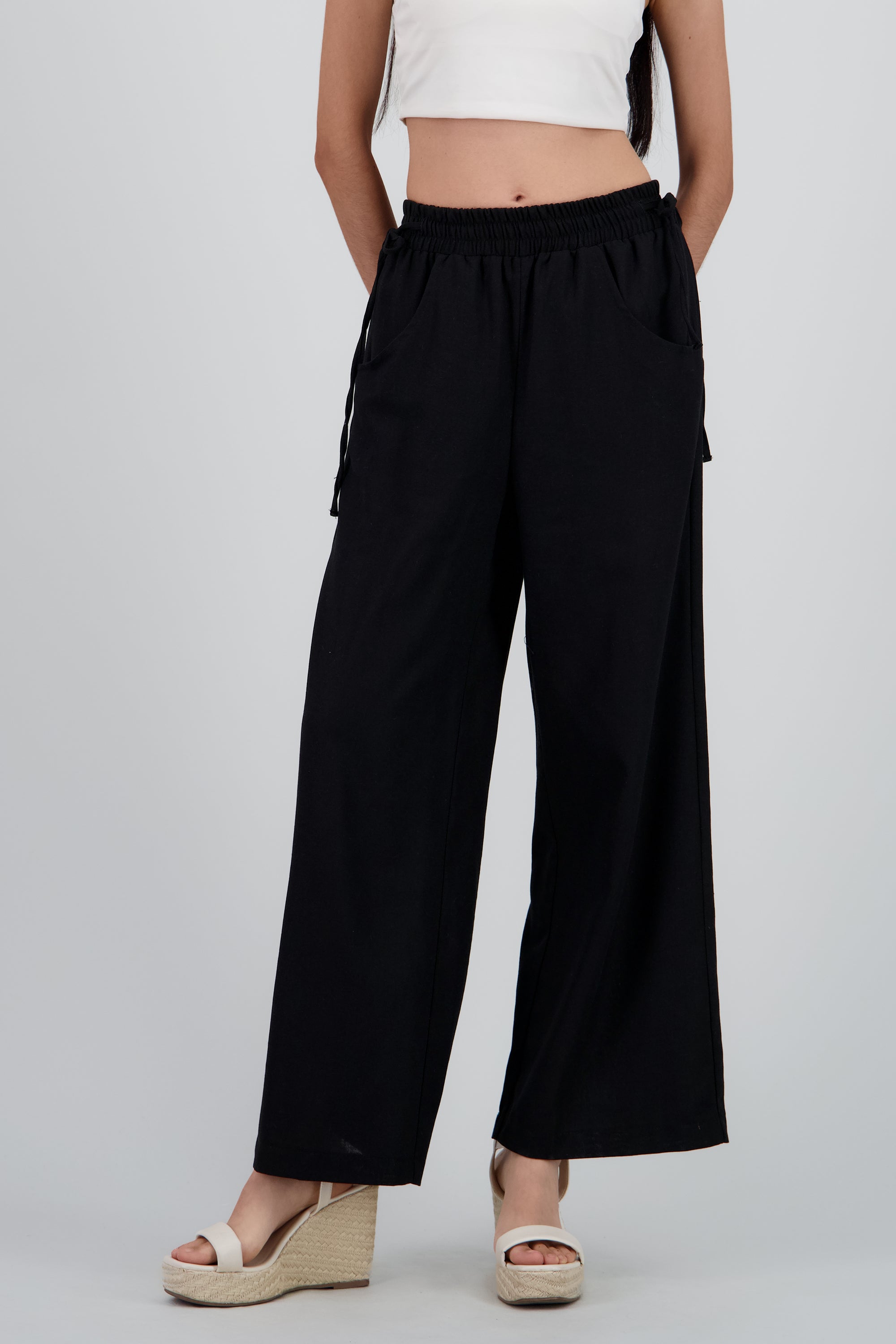 pantalon ligero jaretas bolsas NEGRO