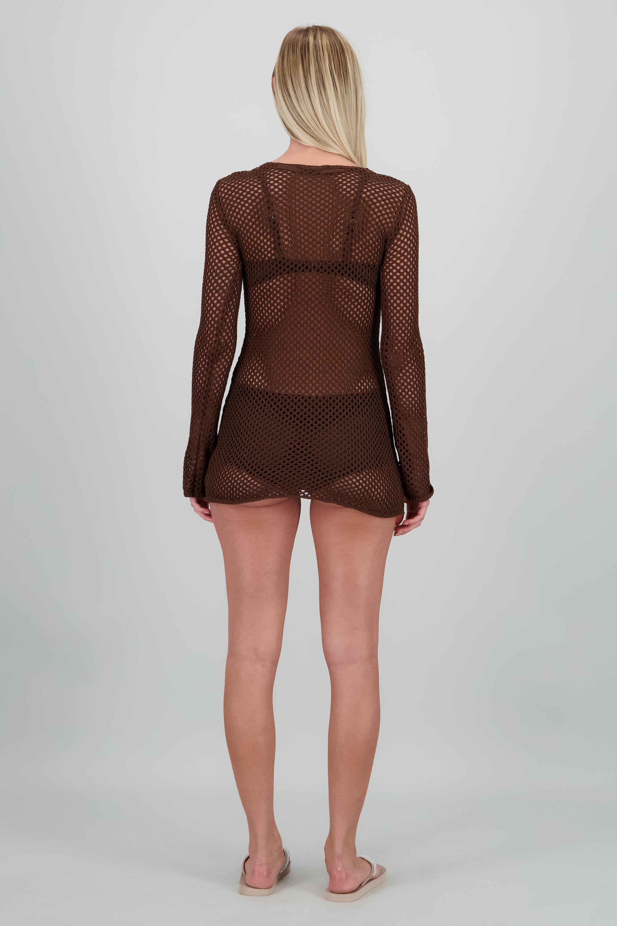 Vestido tejido tipo crochet manga larga CHOCOLATE