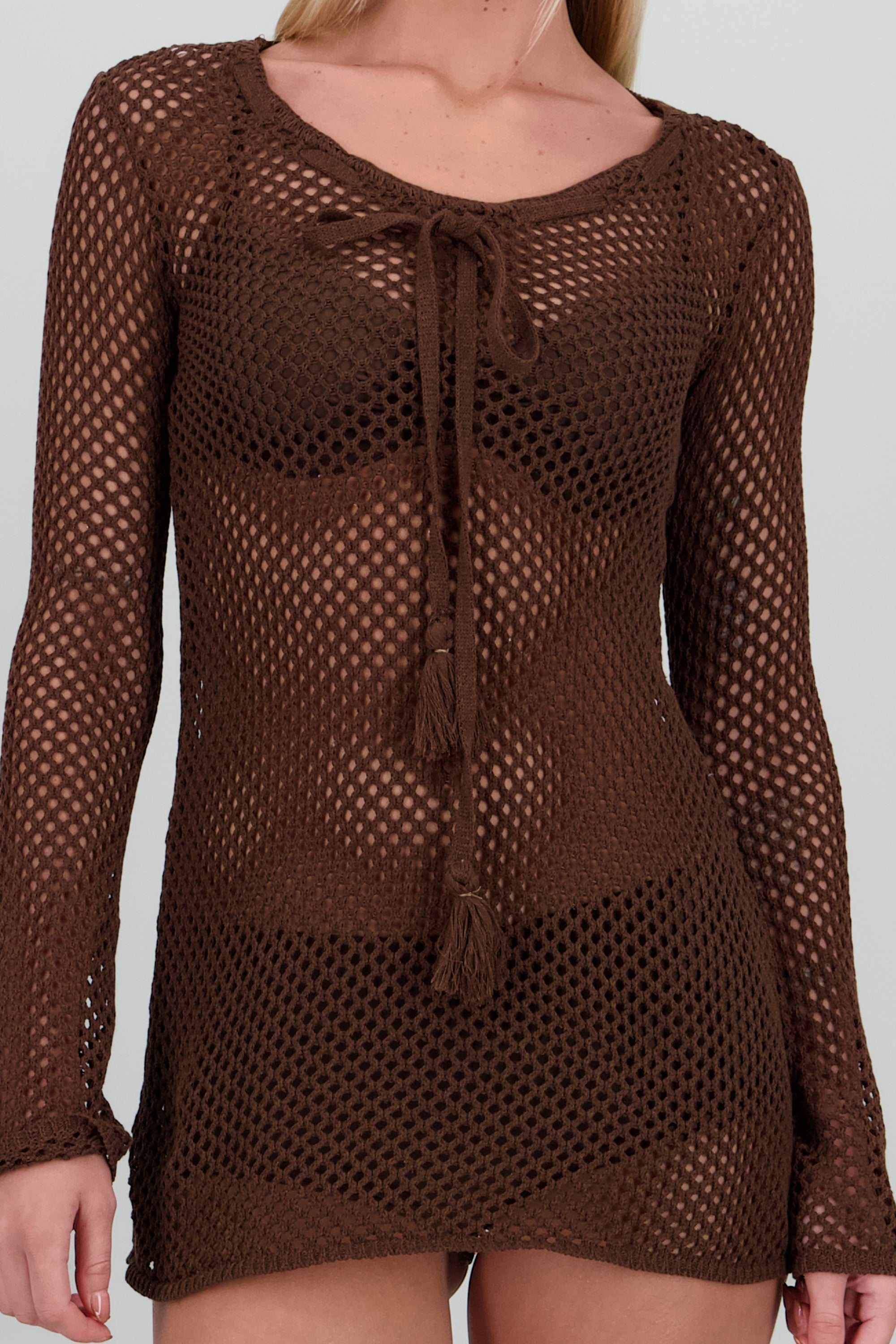 Vestido tejido tipo crochet manga larga CHOCOLATE