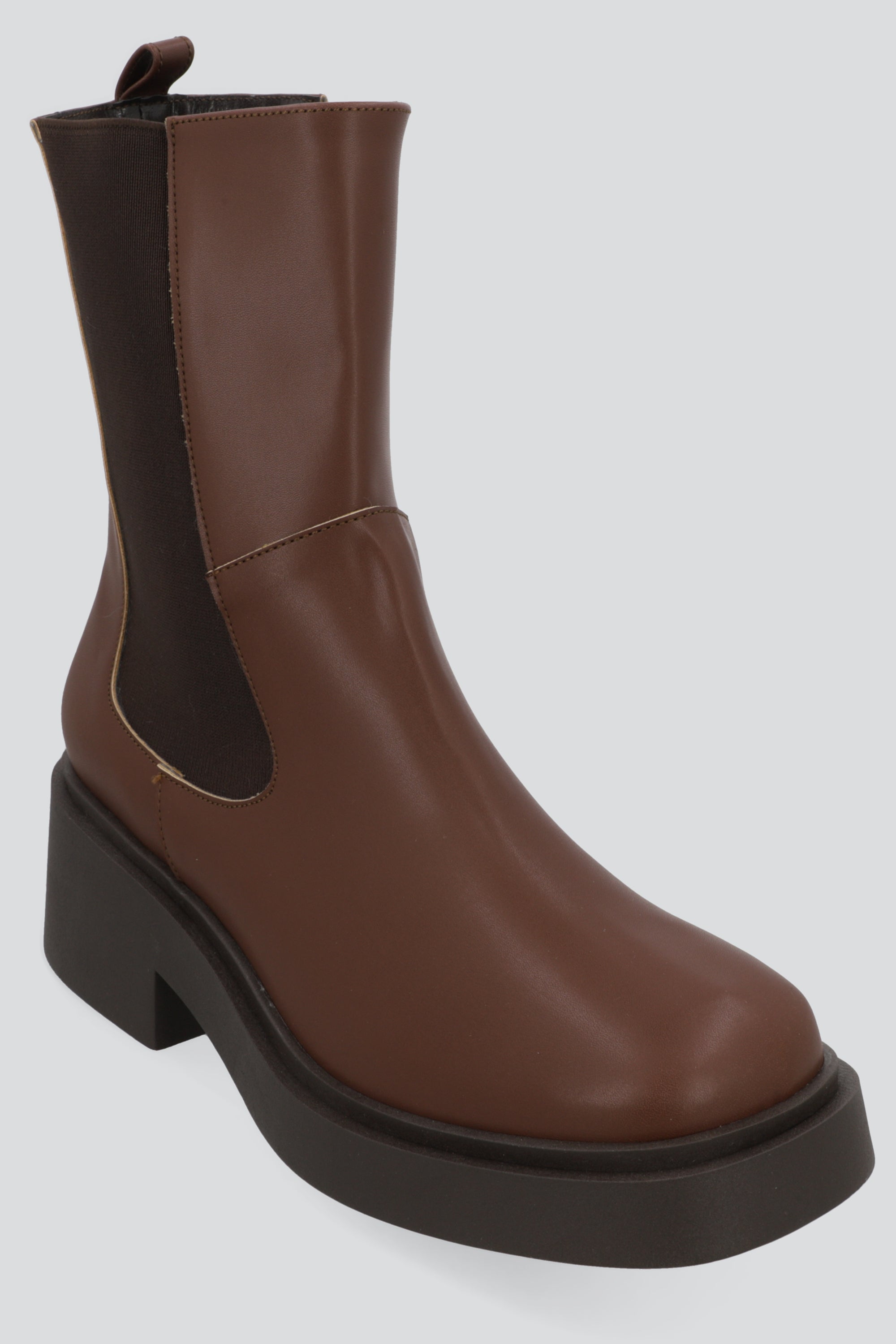 Botin elastico punta cuadrada CAFE