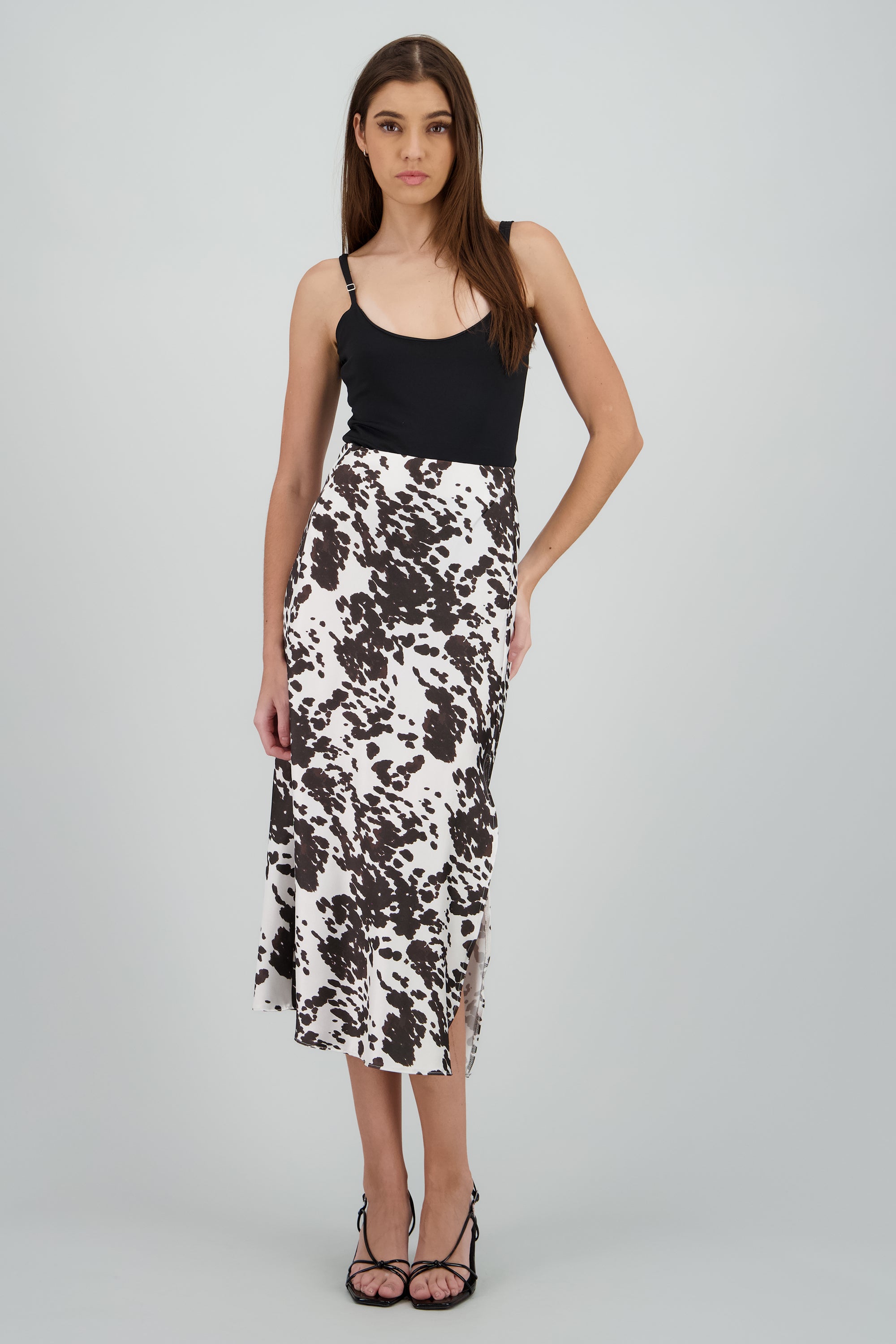 Falda maxi satinada estampado vaca CAFE COMBO