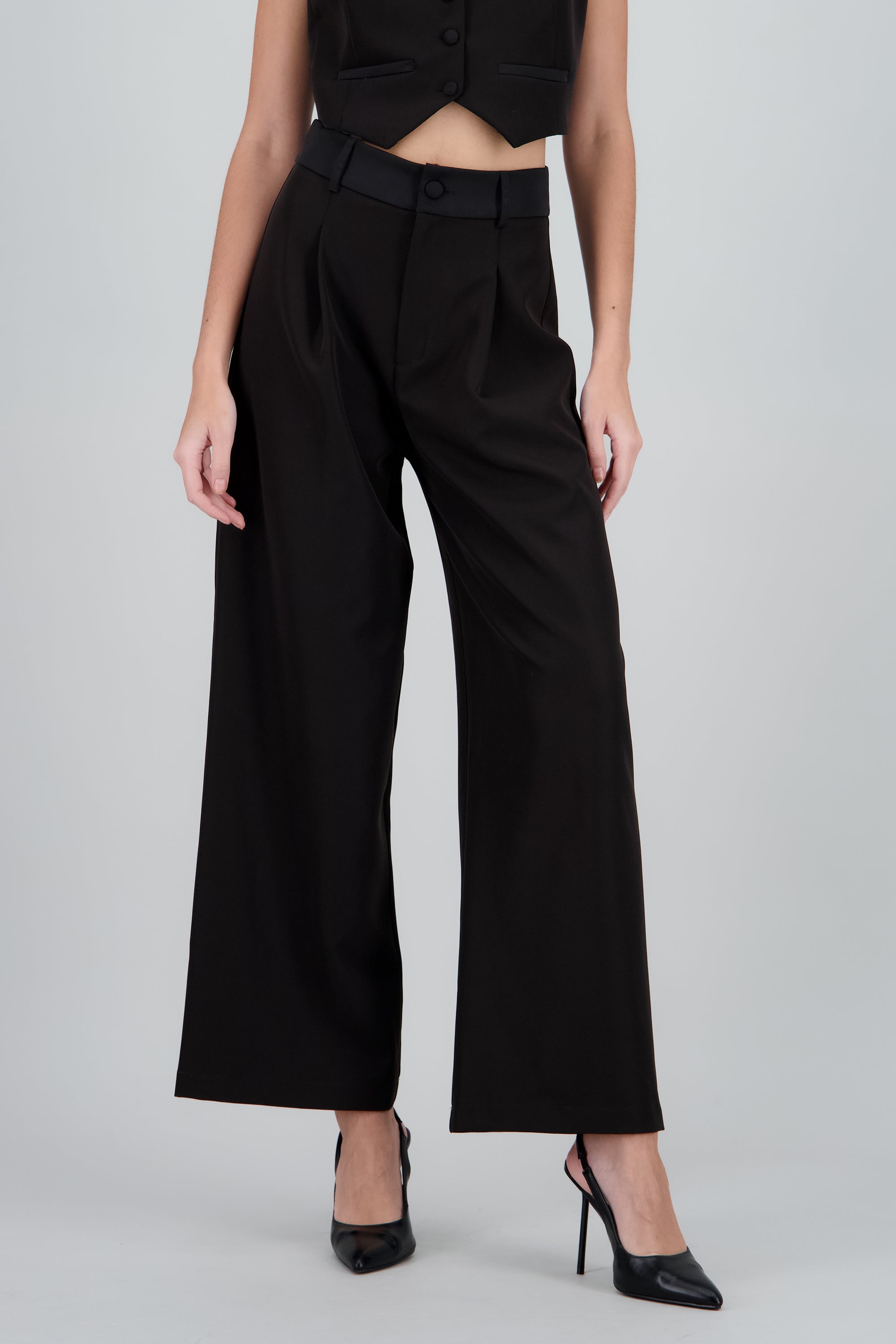 Pantalon de vestir con detalles satinados NEGRO