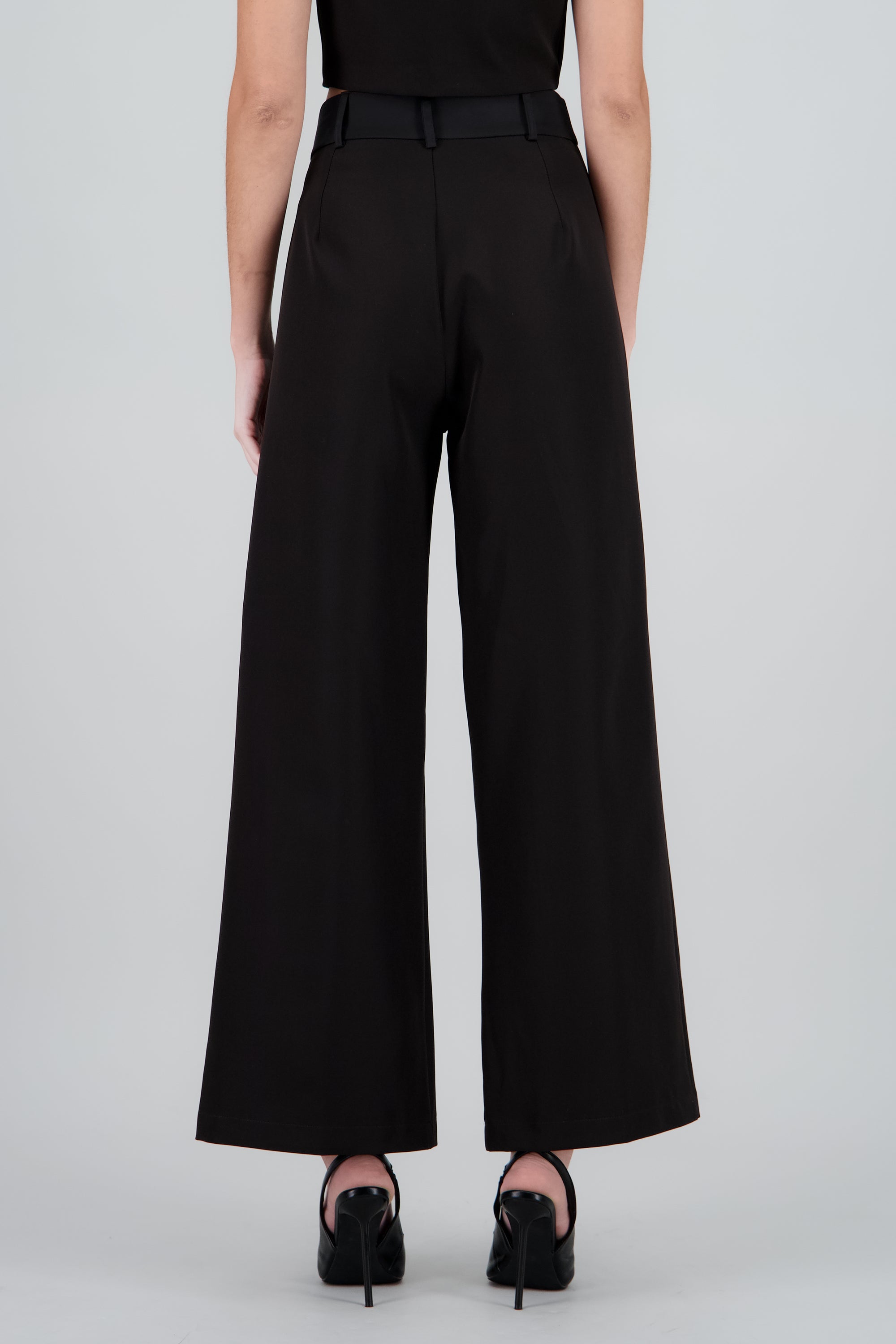 Pantalon de vestir con detalles satinados NEGRO
