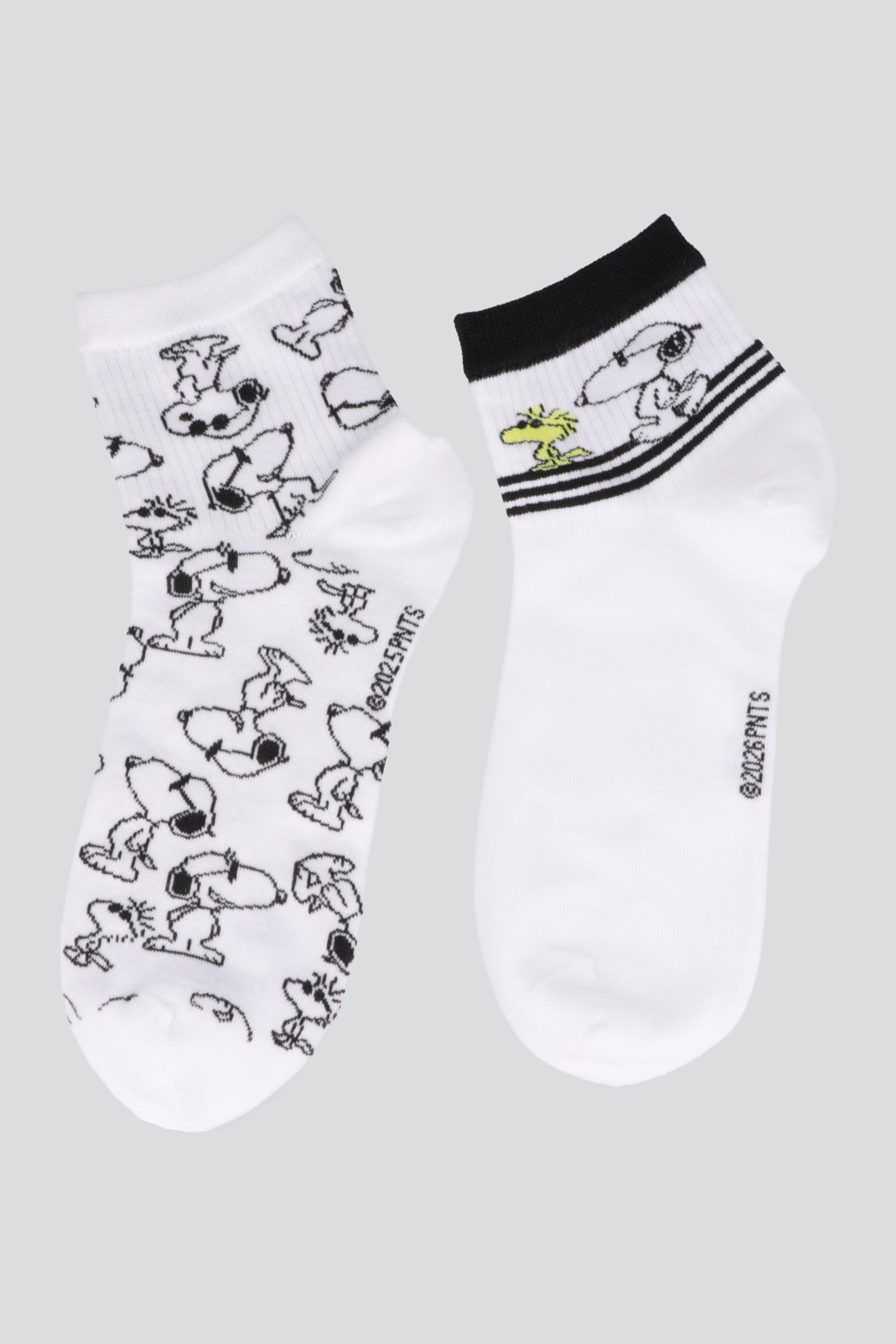BLACK/WHITE