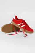 Tenis casual rayas punta suede