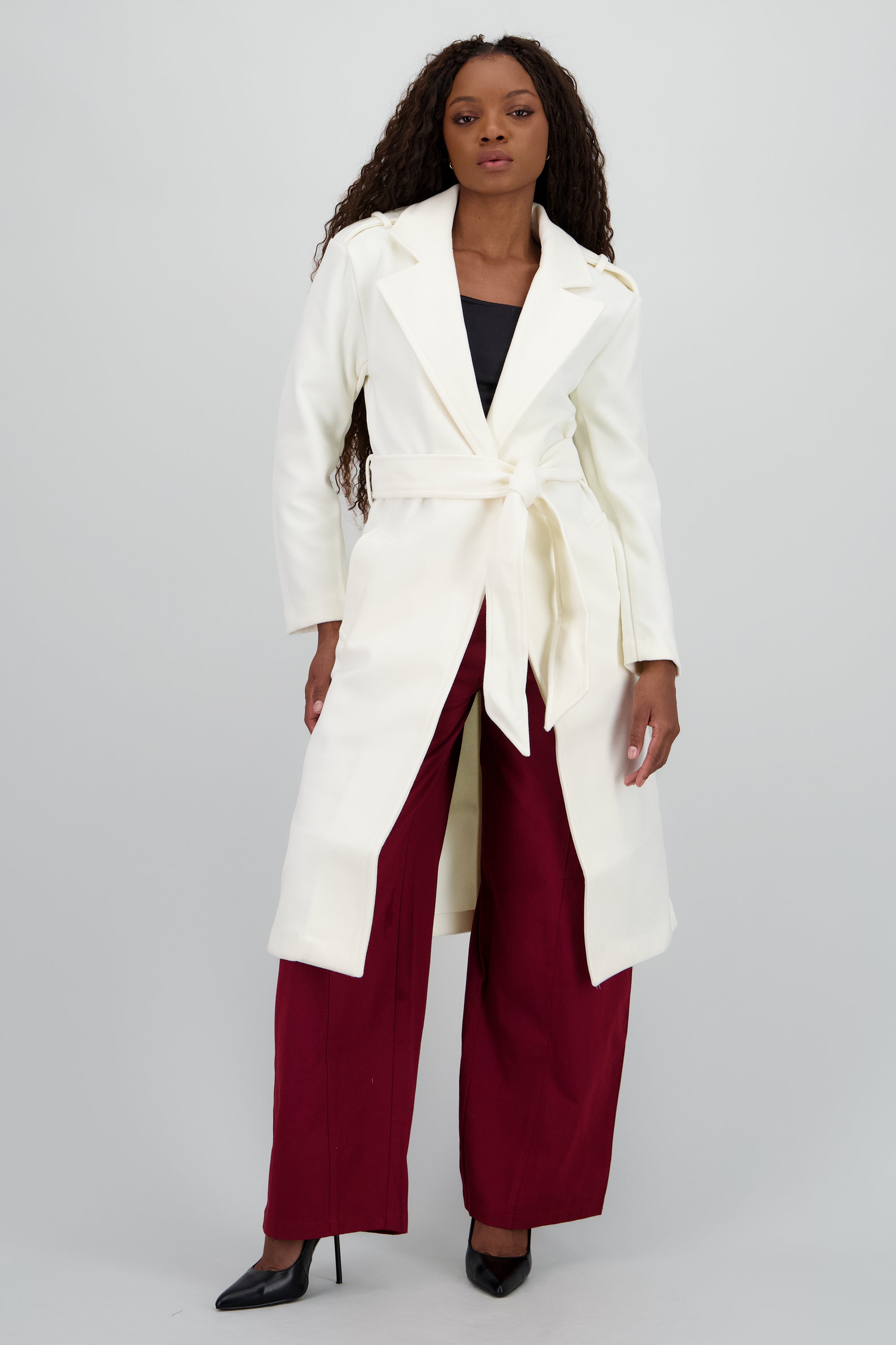 Abrigo midi con cinturon CREMA