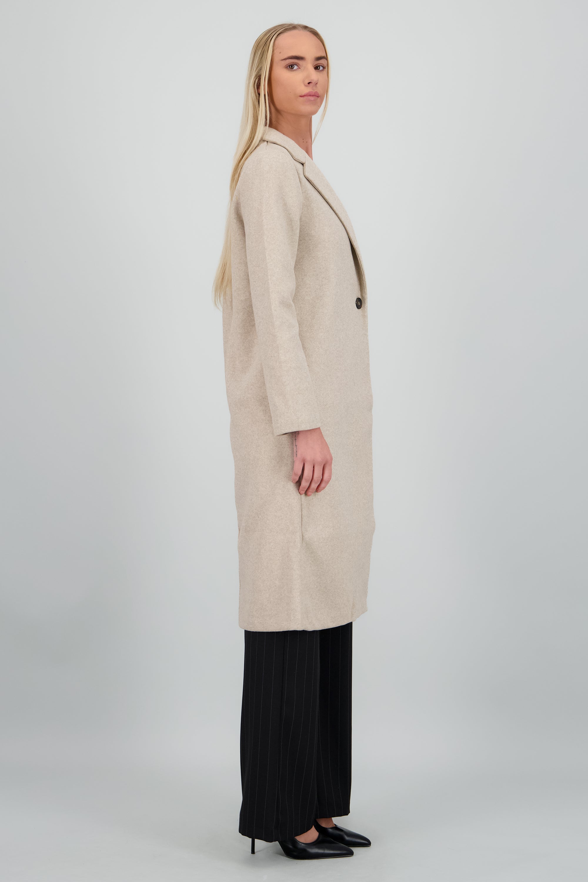 Abrigo largo boton ARENA