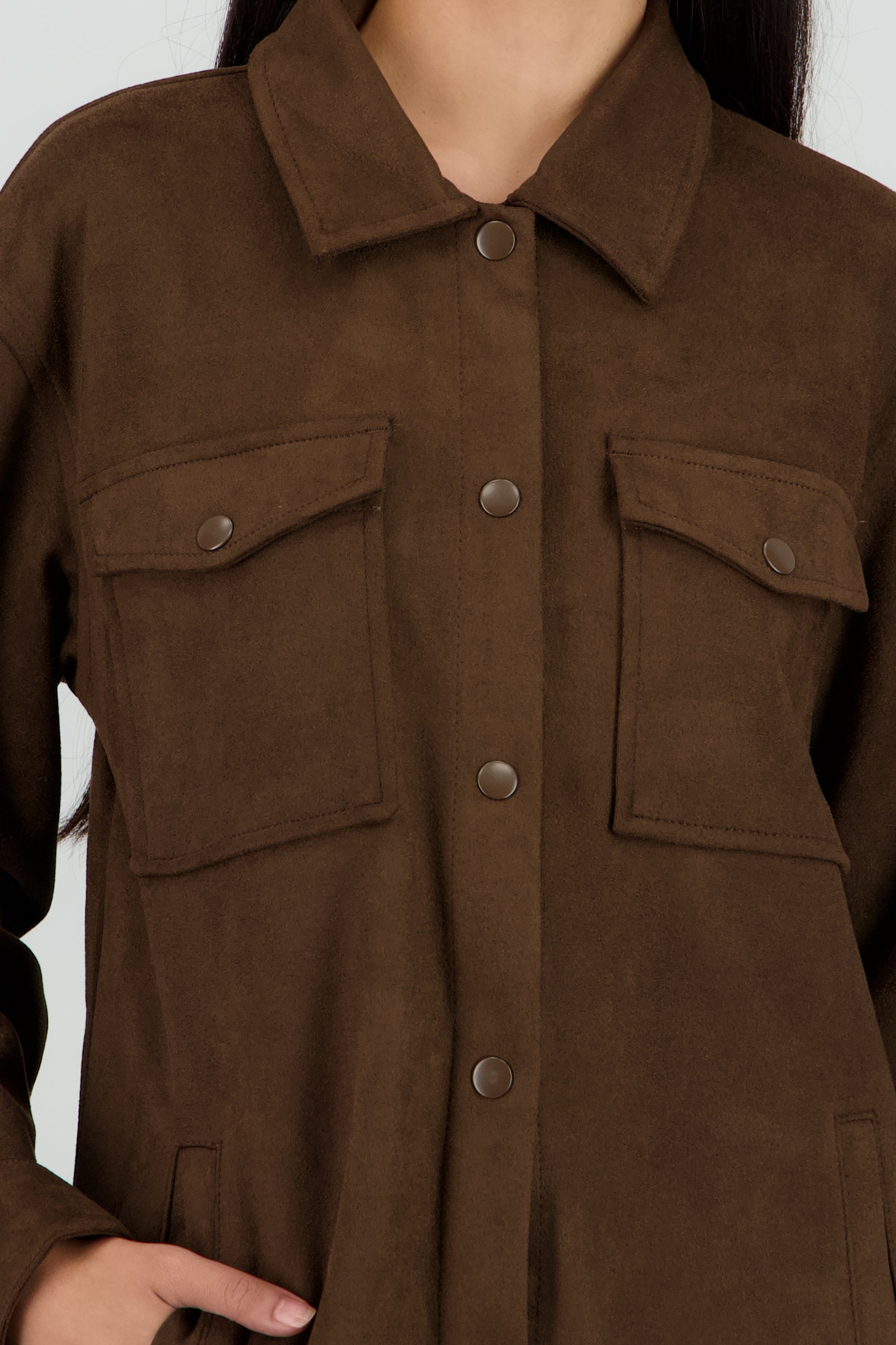 Chamarra suade detalle bolsas CAFE