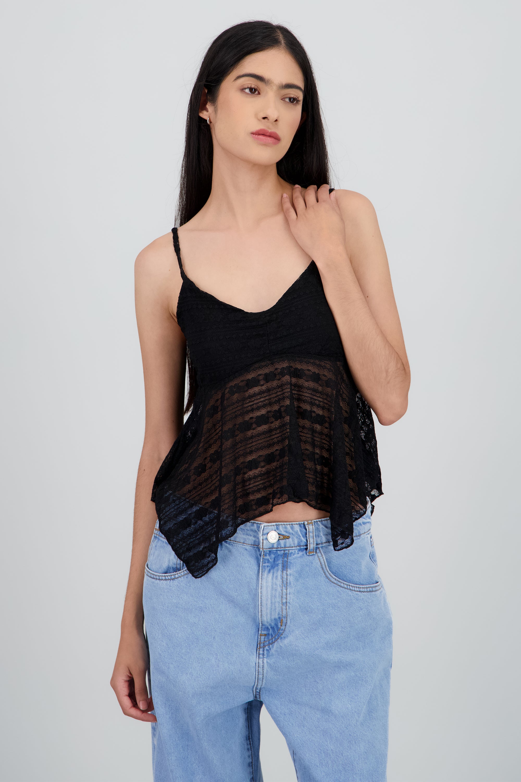 Blusa asimetrica encaje NEGRO