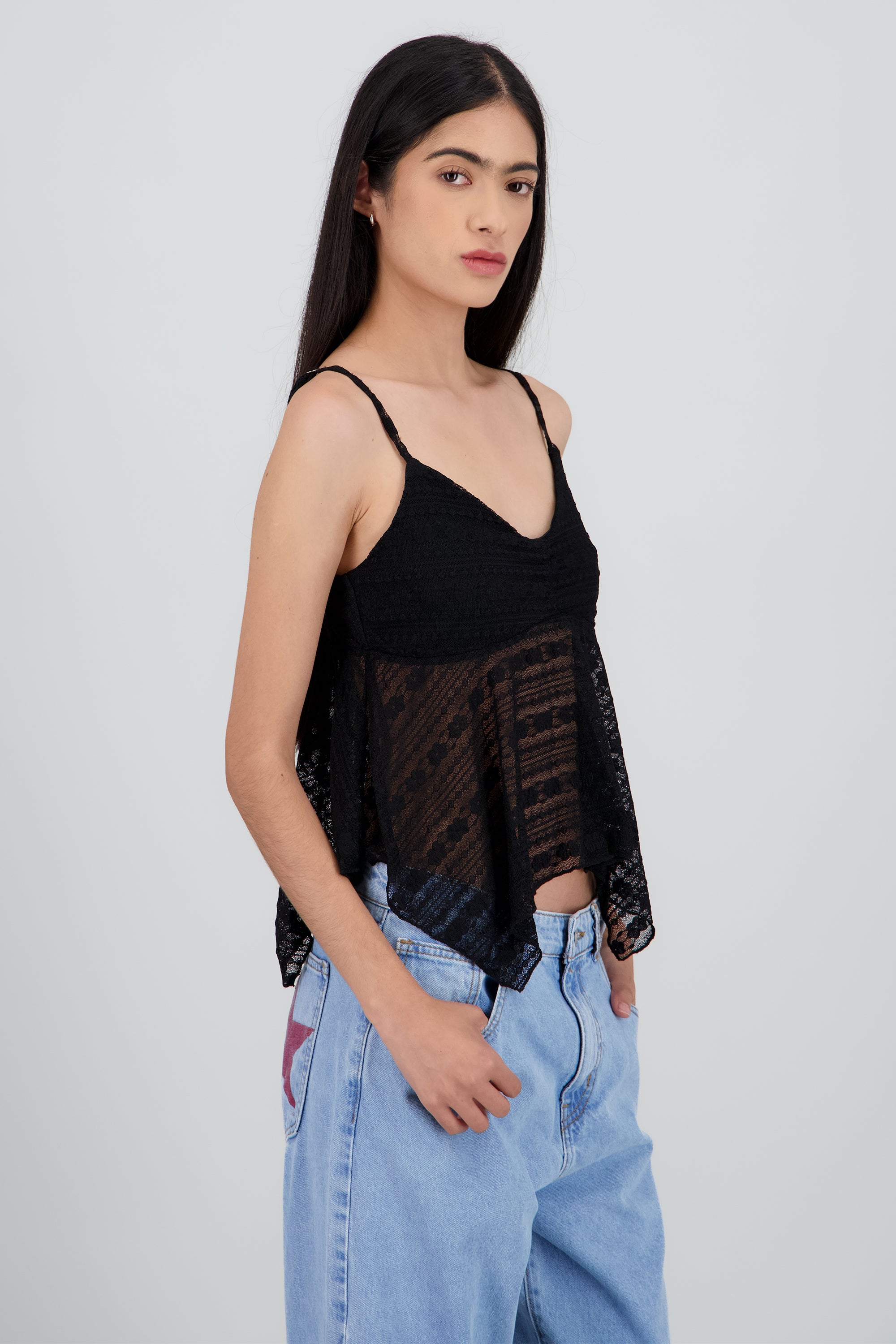 Blusa asimetrica encaje NEGRO